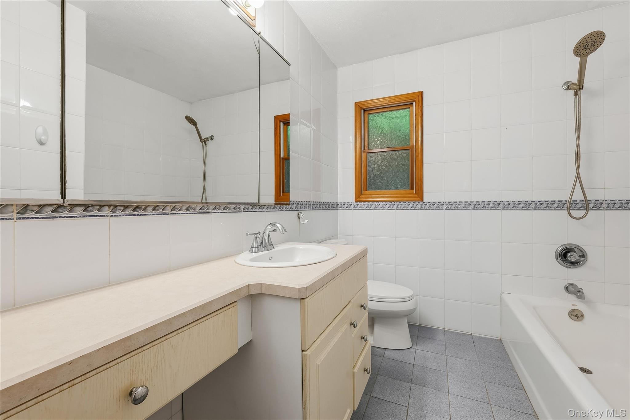 1 Tudor Place – For Sale photo 14