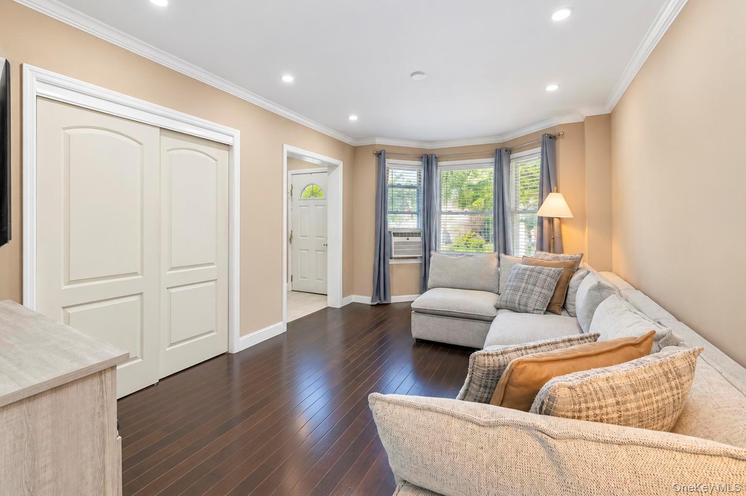 63 S Franklin Avenue – For Sale photo 9