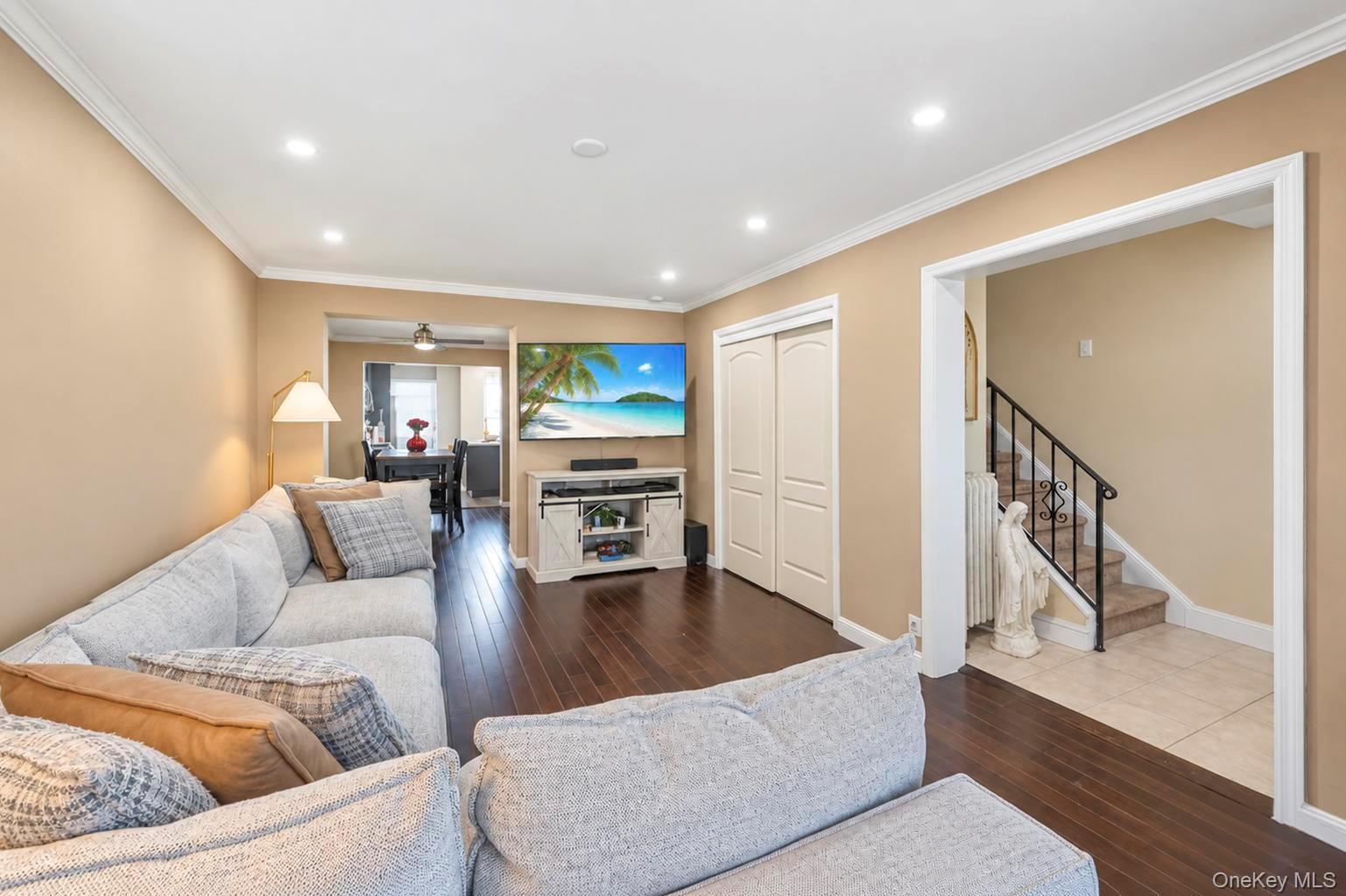 63 S Franklin Avenue – For Sale photo 8