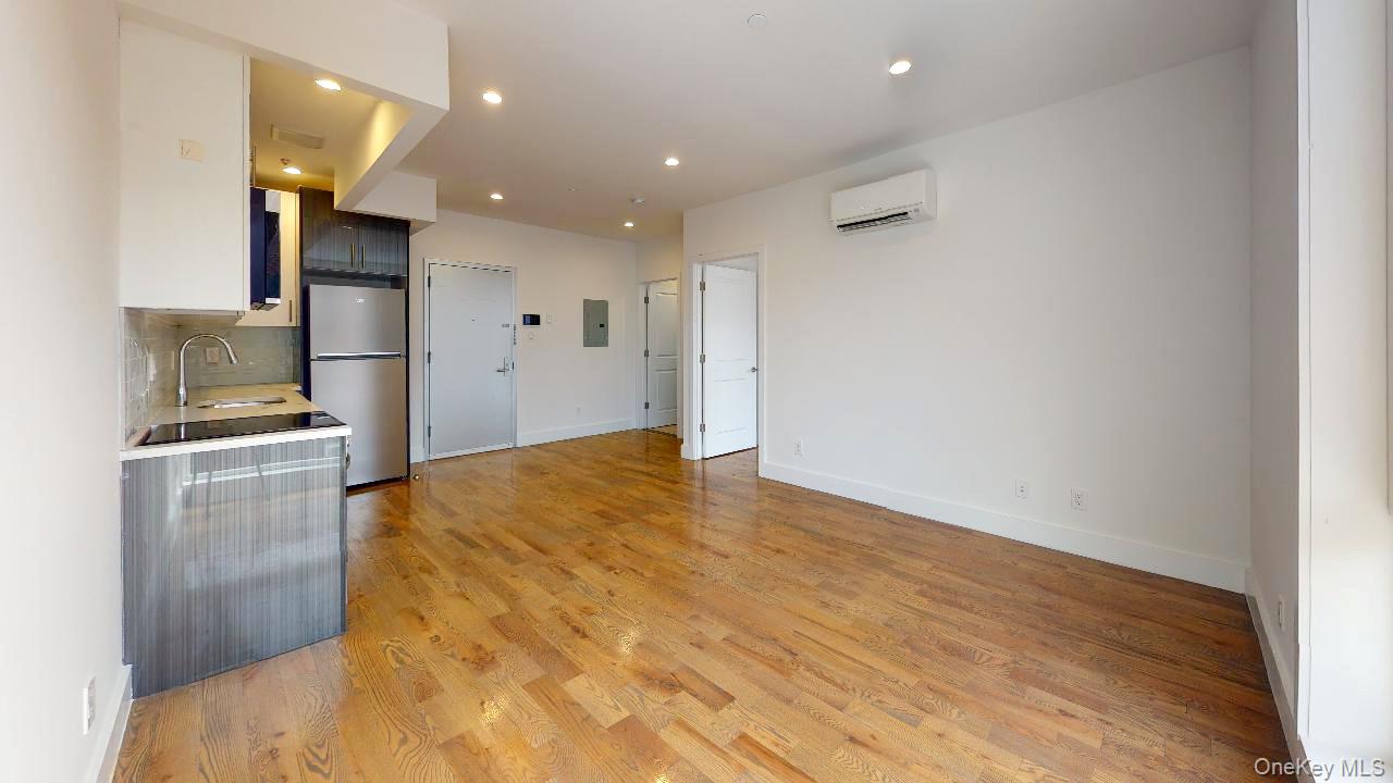 138-28 Queens Boulevard, Unit 2C photo 2