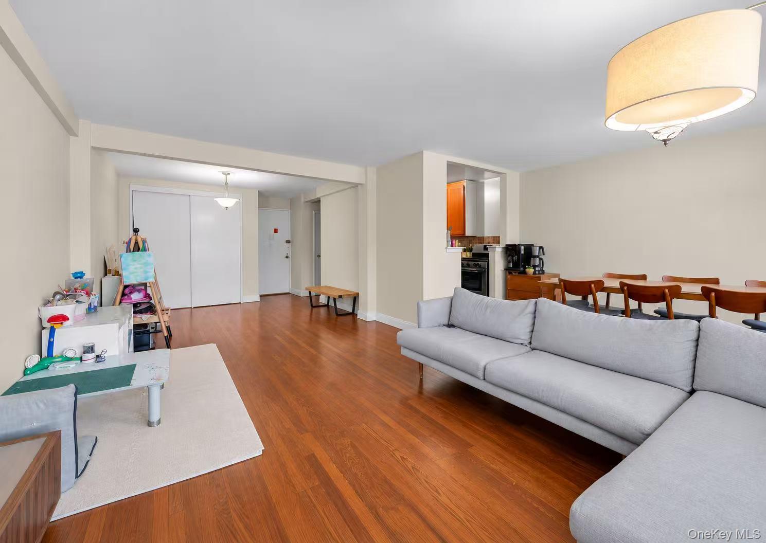 241-20 Northern Blvd, Unit 6K photo 3