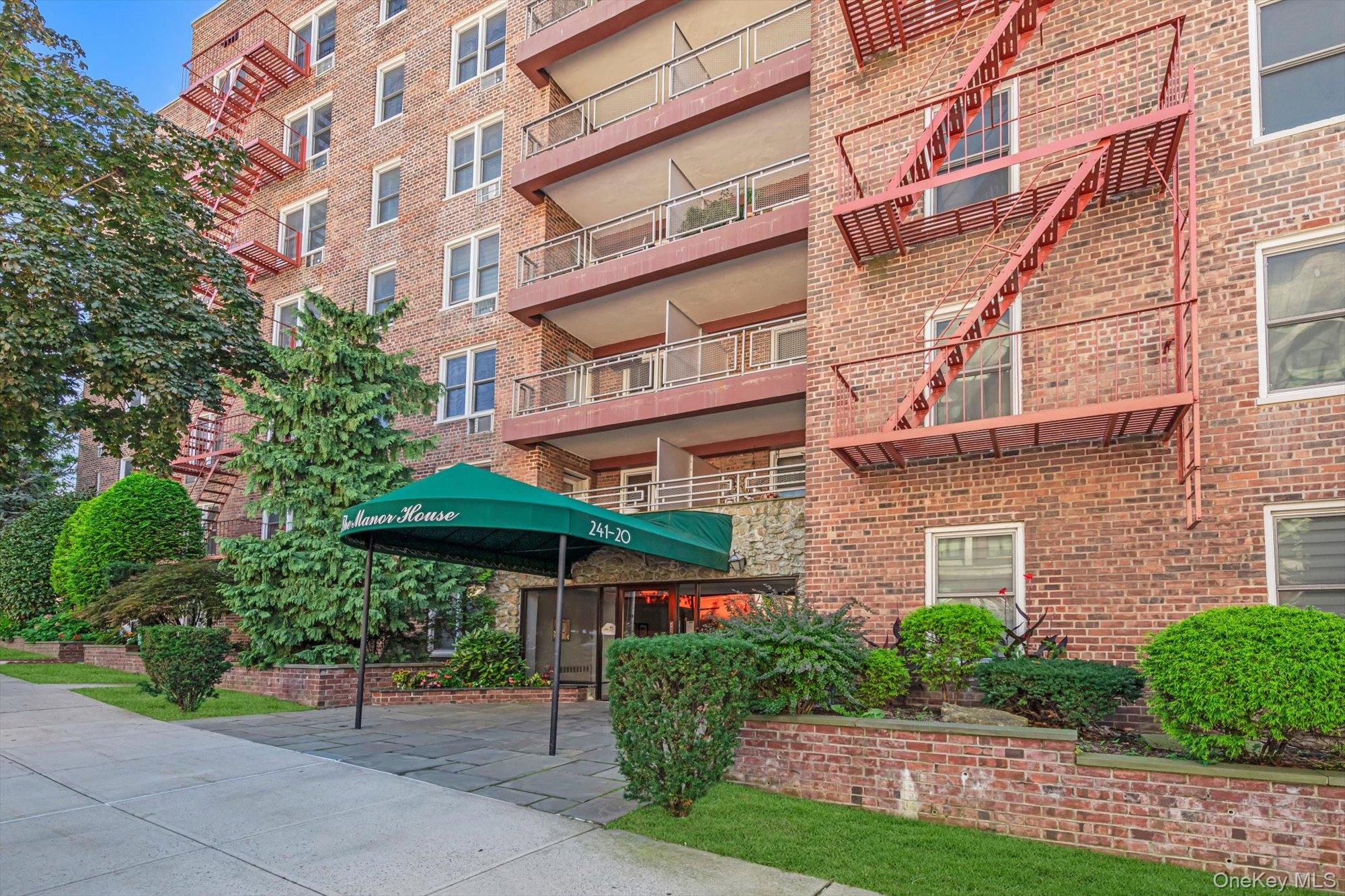 241-20 Northern Blvd, Unit 6K photo 16
