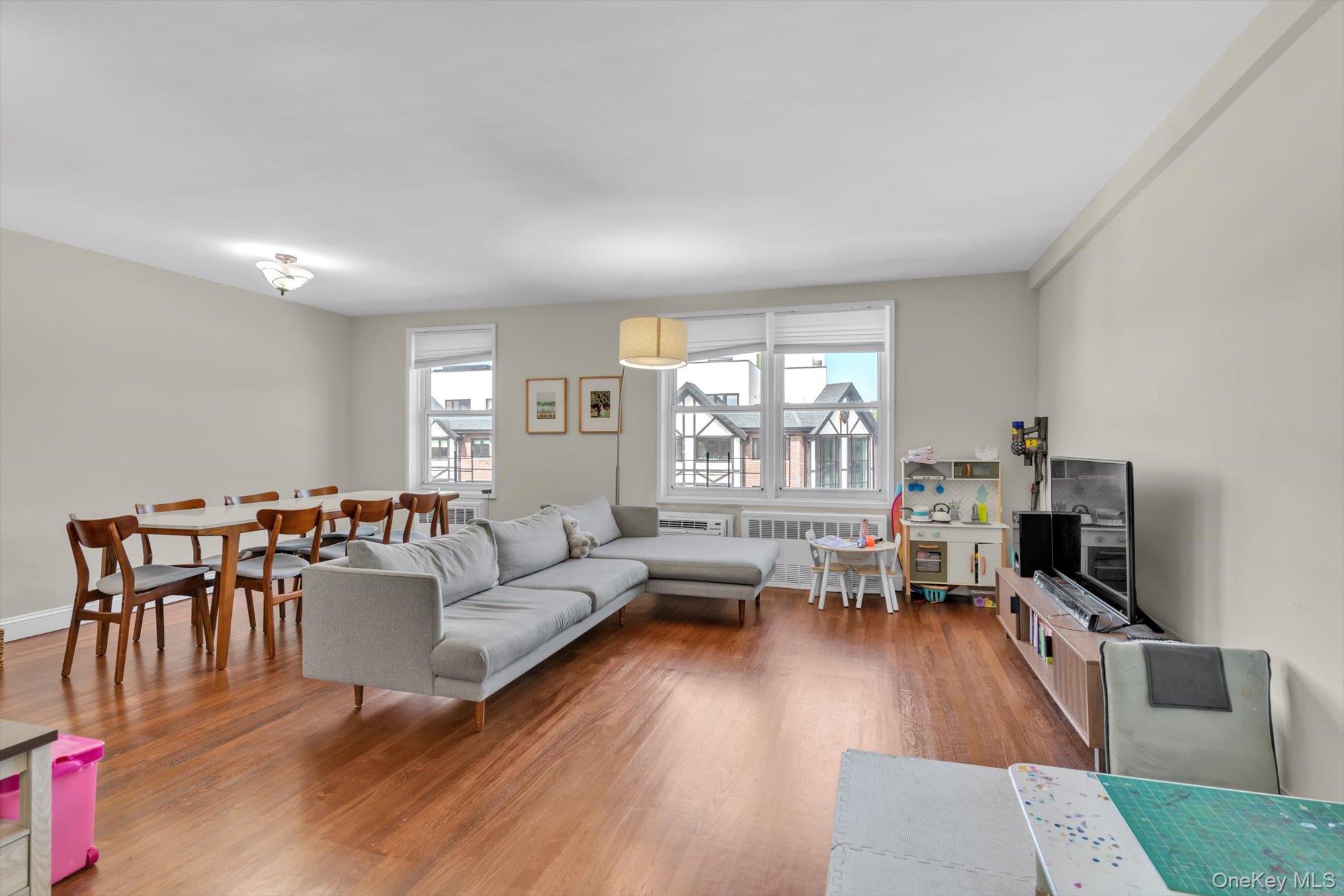 241-20 Northern Blvd, Unit 6K photo 4