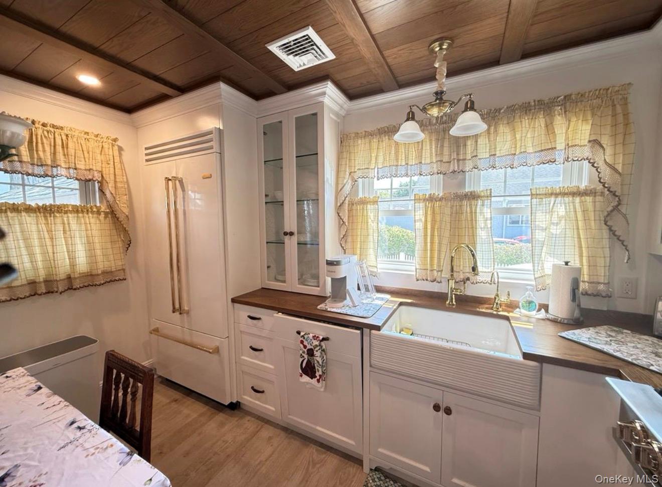 92 Hewlett Avenue – For Rent photo 7