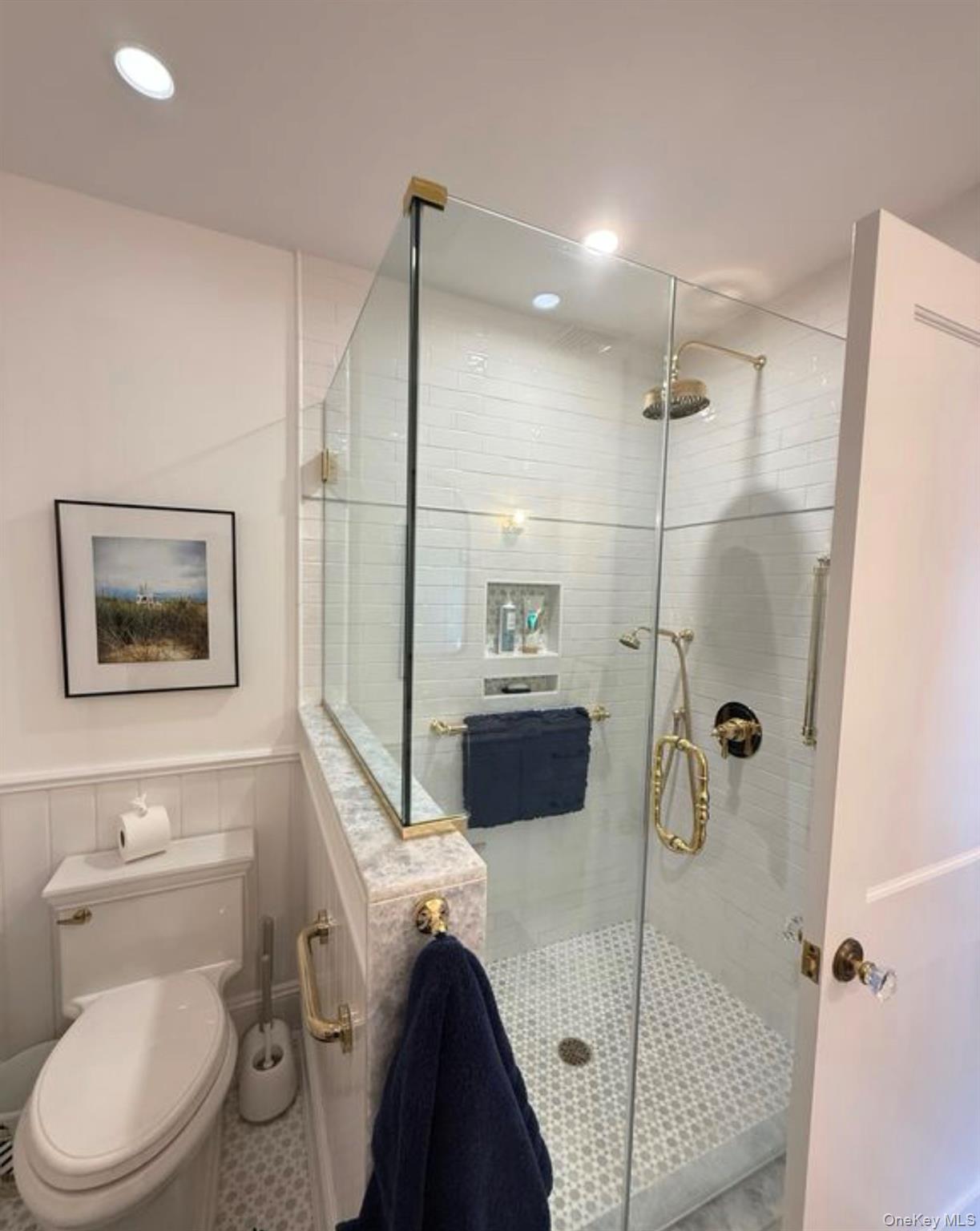 92 Hewlett Avenue – For Rent photo 17