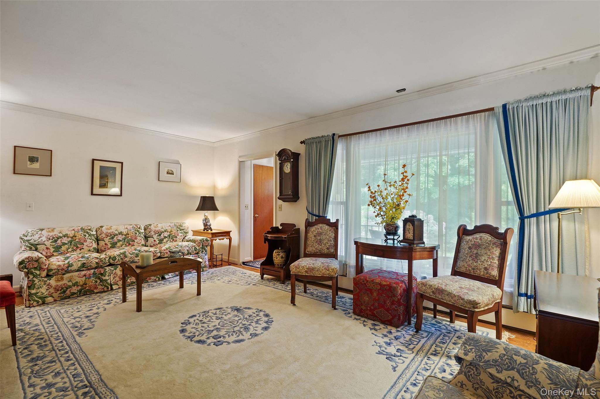 28 S Bedford Road – For Sale photo 5