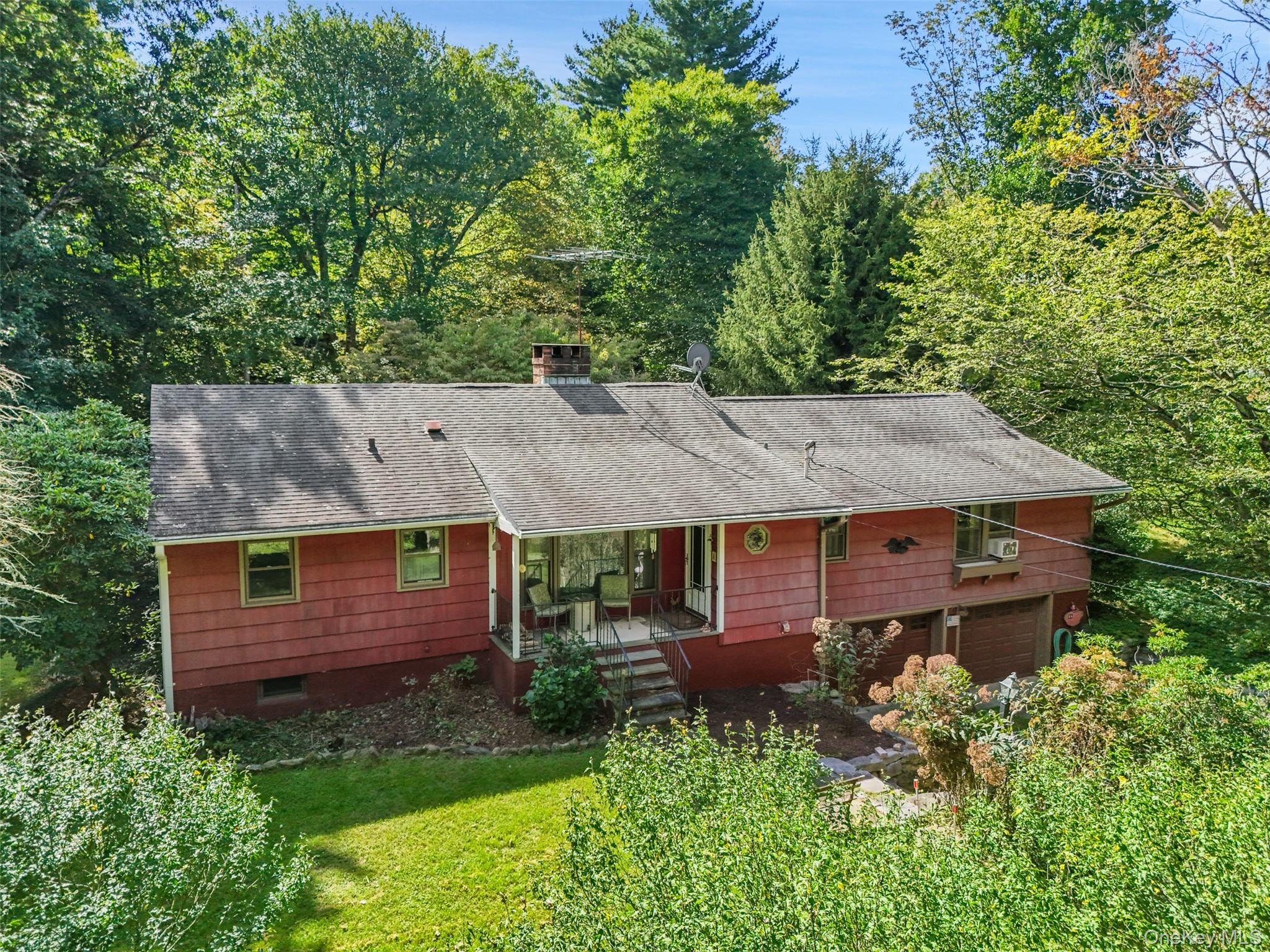 28 S Bedford Road – For Sale photo 2
