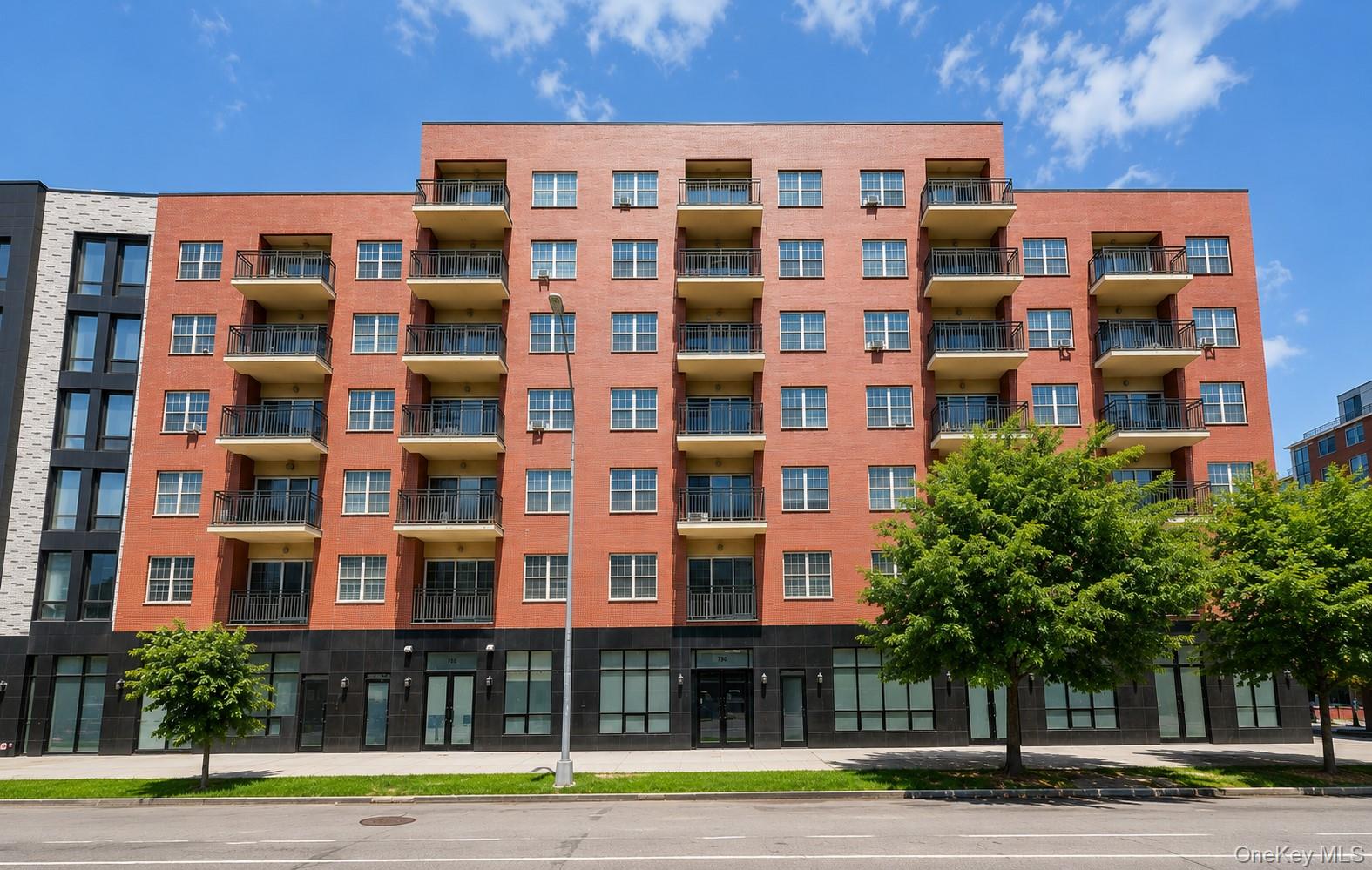 7166 Parsons Boulevard, Unit 6C