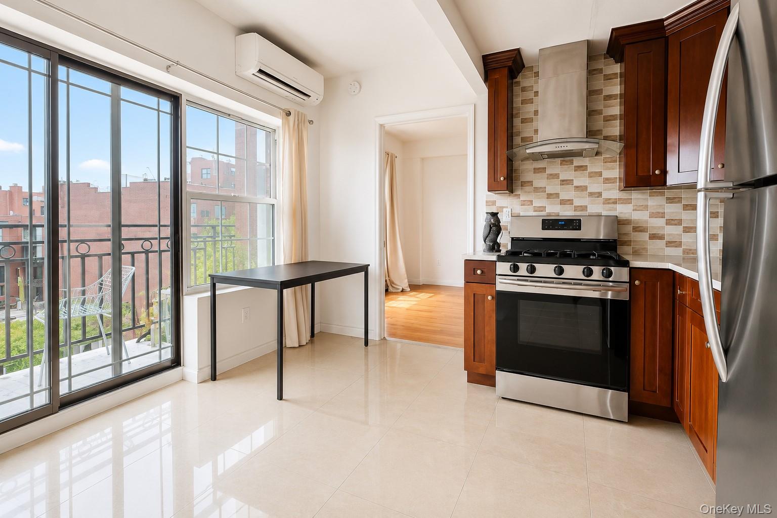 7166 Parsons Boulevard, Unit 6C photo 3