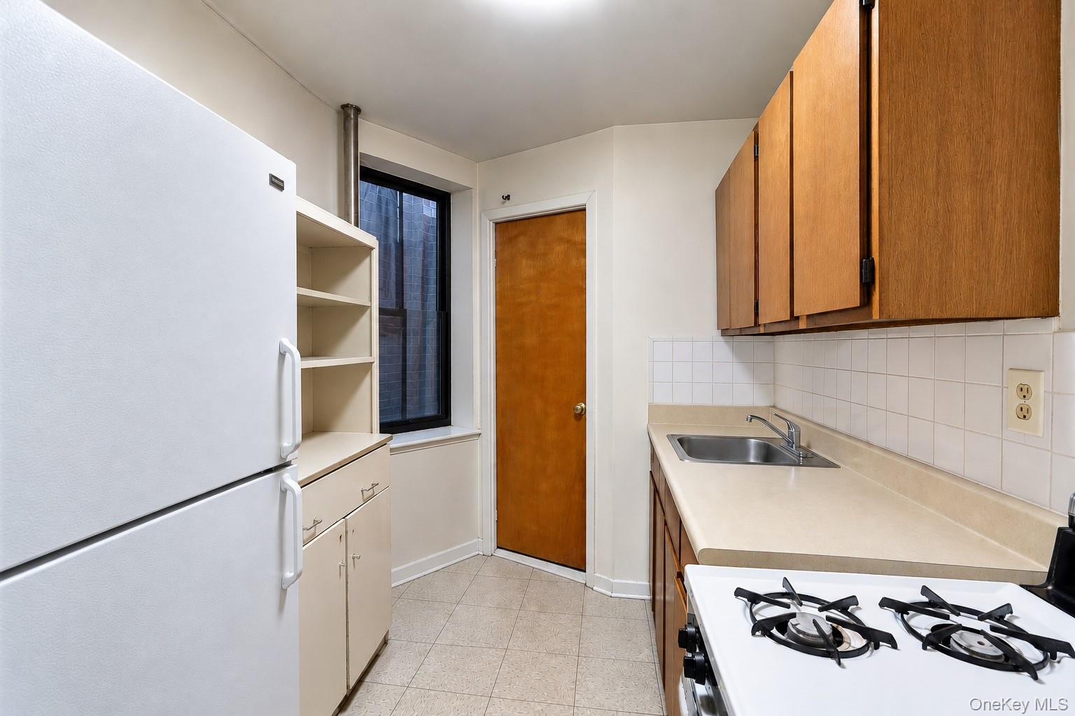 153 West 106th Street, Unit 3B photo 3