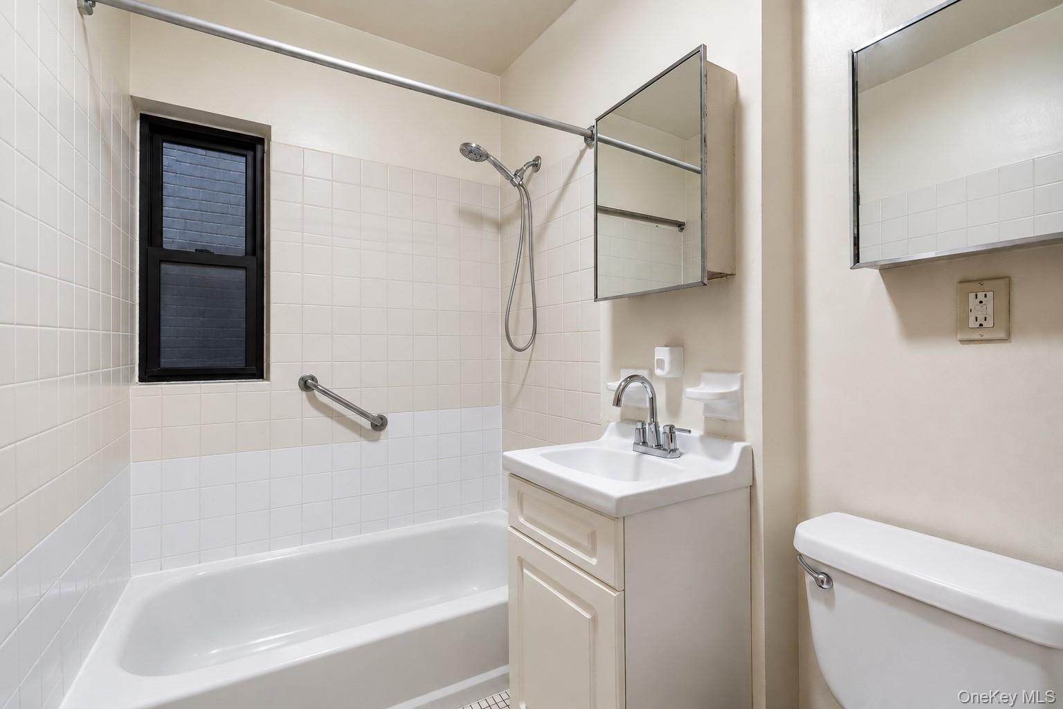 153 West 106th Street, Unit 3B photo 4