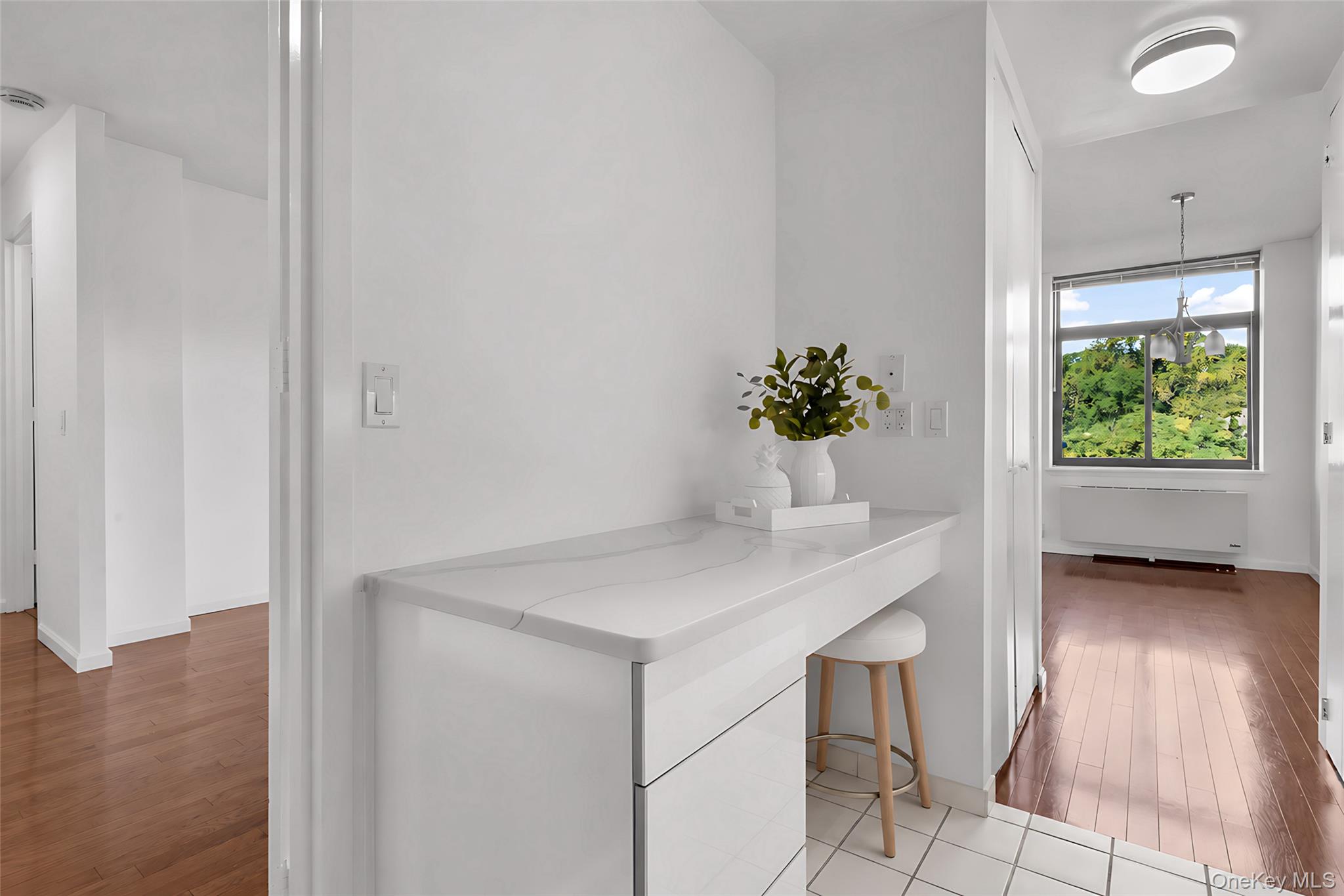 35 N Chatsworth Avenue, Unit 6C photo 16