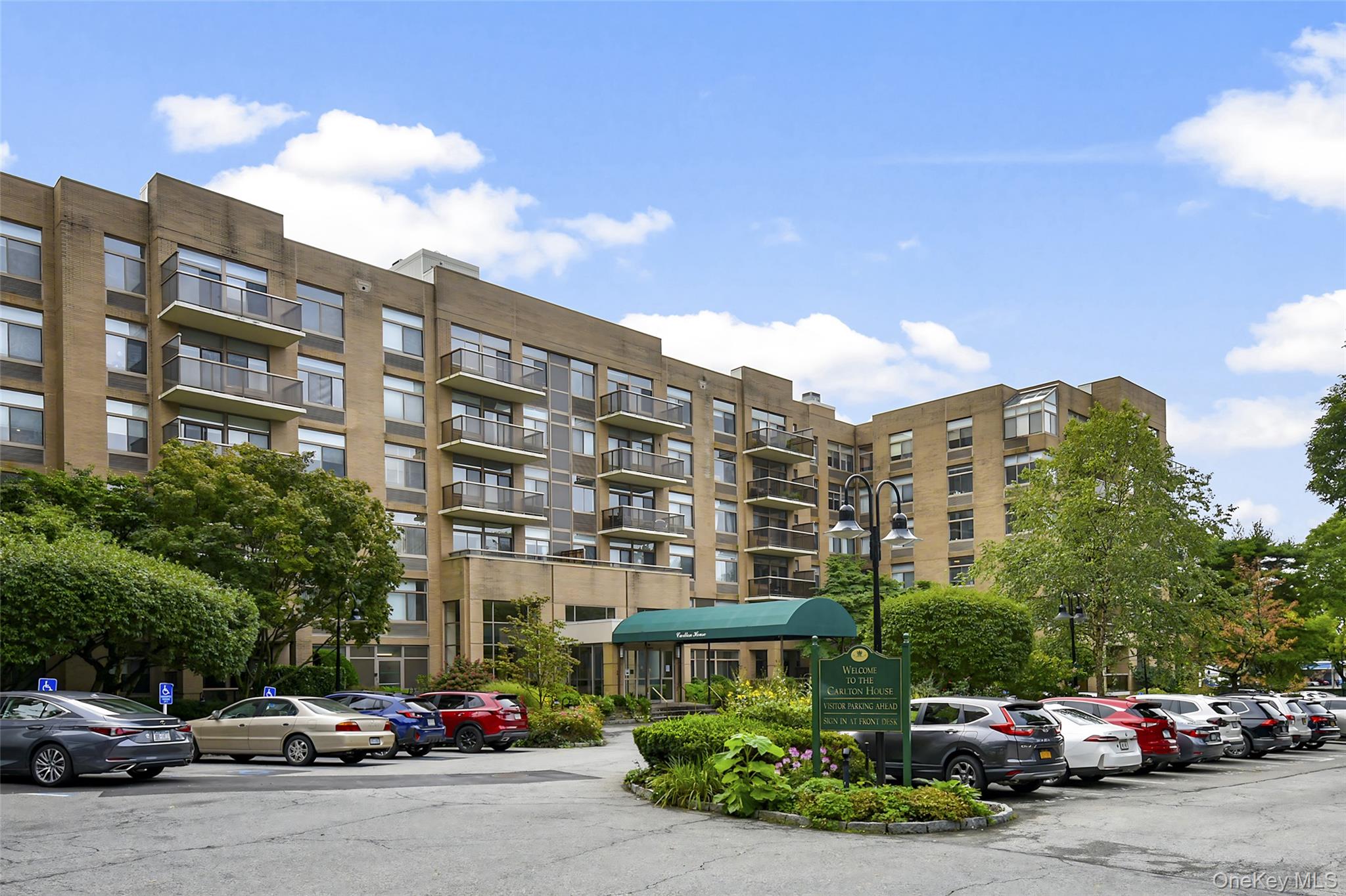 35 N Chatsworth Avenue, Unit 6C photo 28