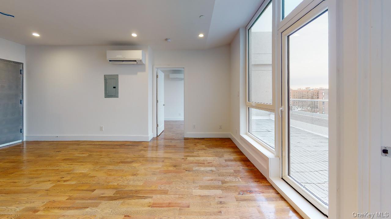 138-28 Queens Boulevard, Unit PH-7F photo 2