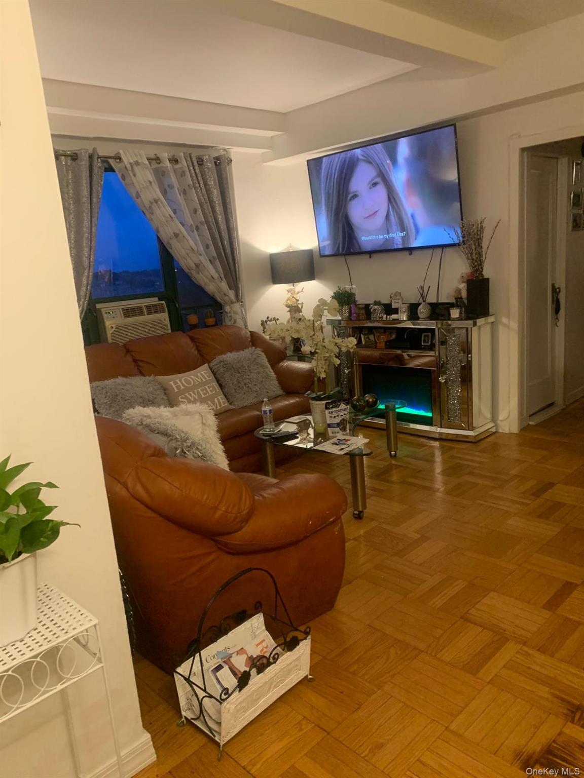 1700 Metropolitan Avenue, Unit 6D photo 3