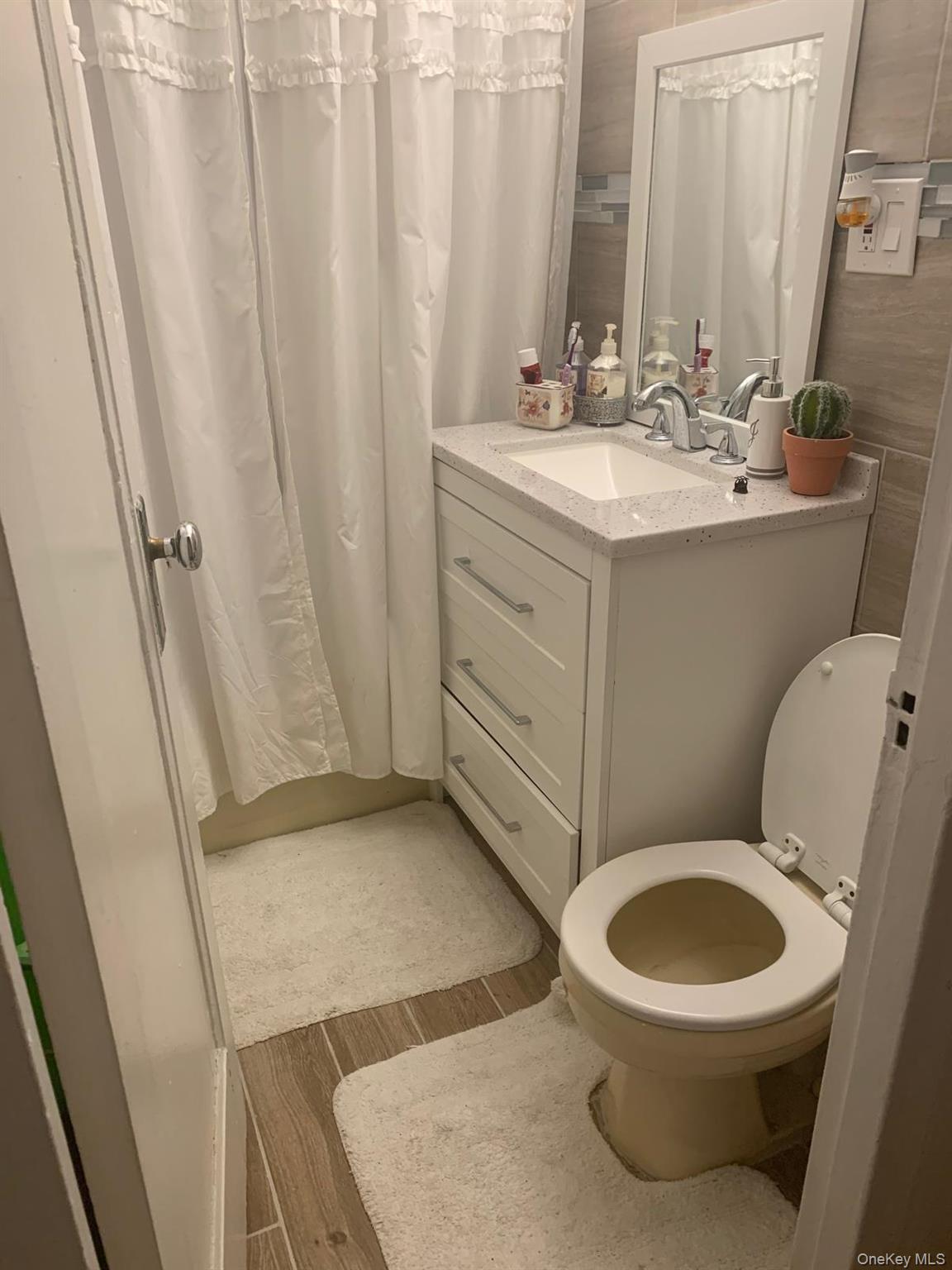 1700 Metropolitan Avenue, Unit 6D photo 14