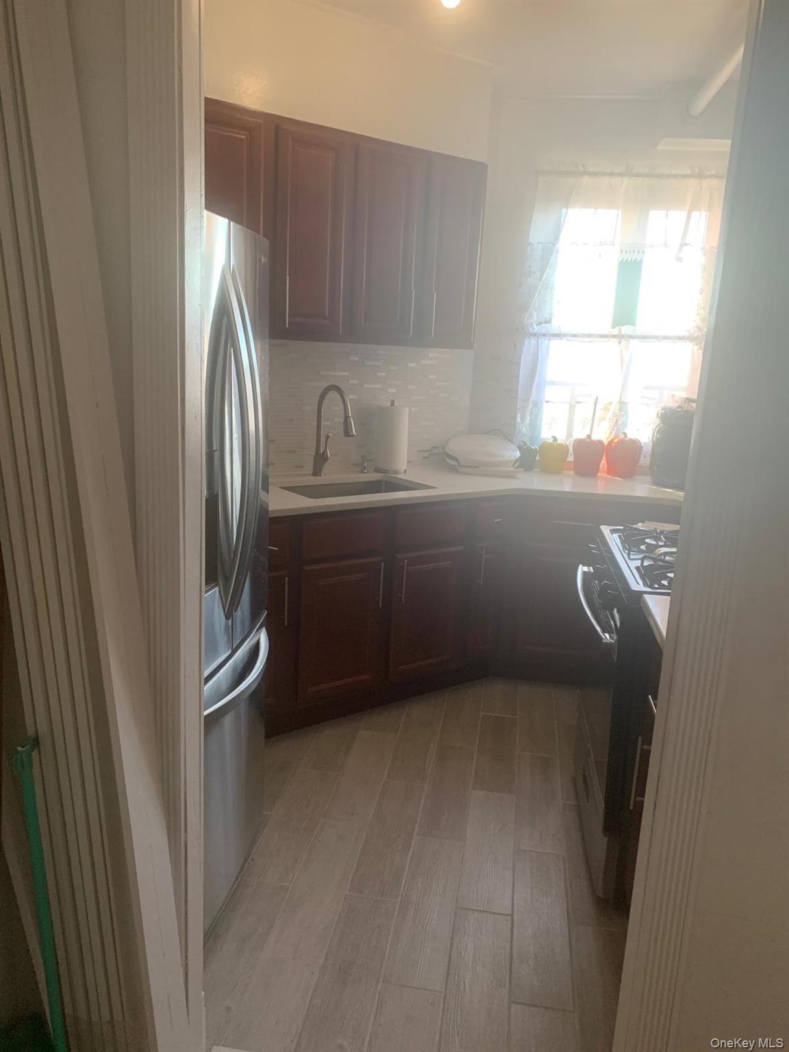 1700 Metropolitan Avenue, Unit 6D photo 11