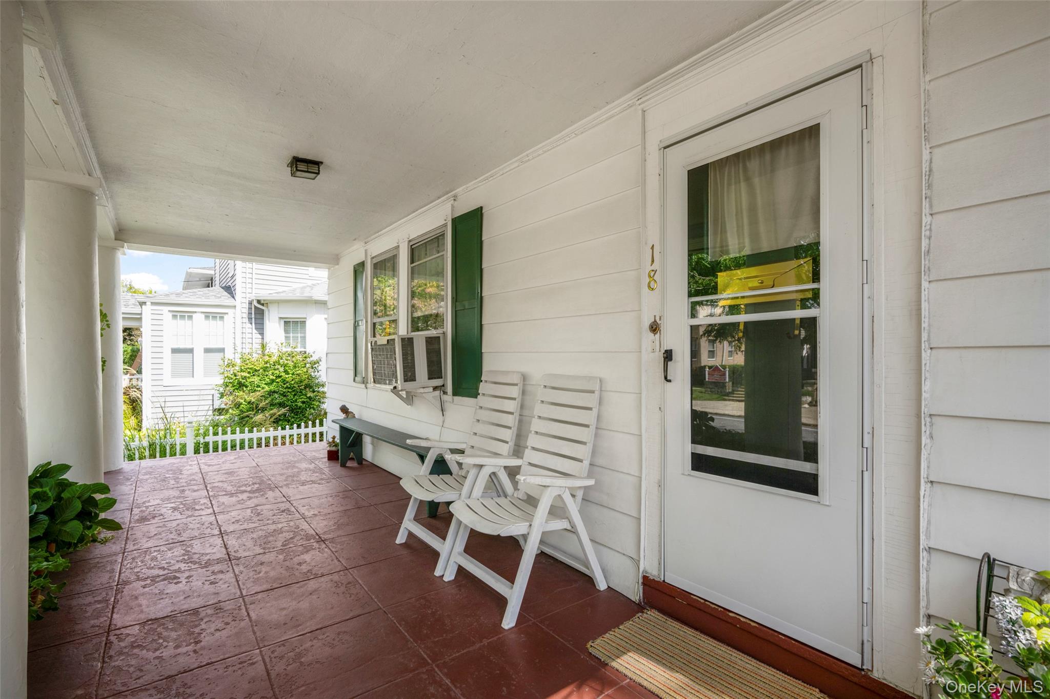 18 Second Avenue – For Sale photo 3