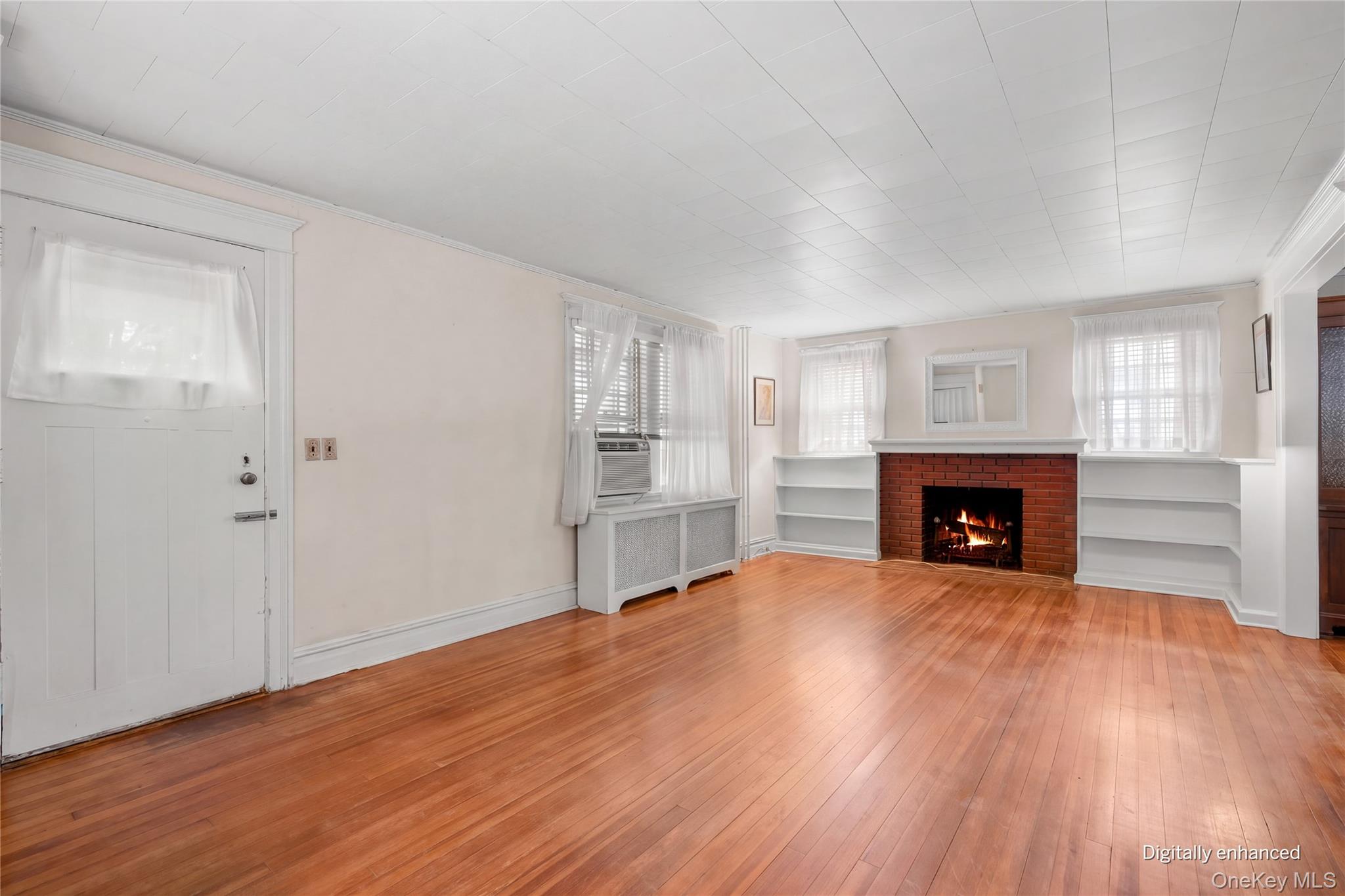 18 Second Avenue – For Sale photo 4