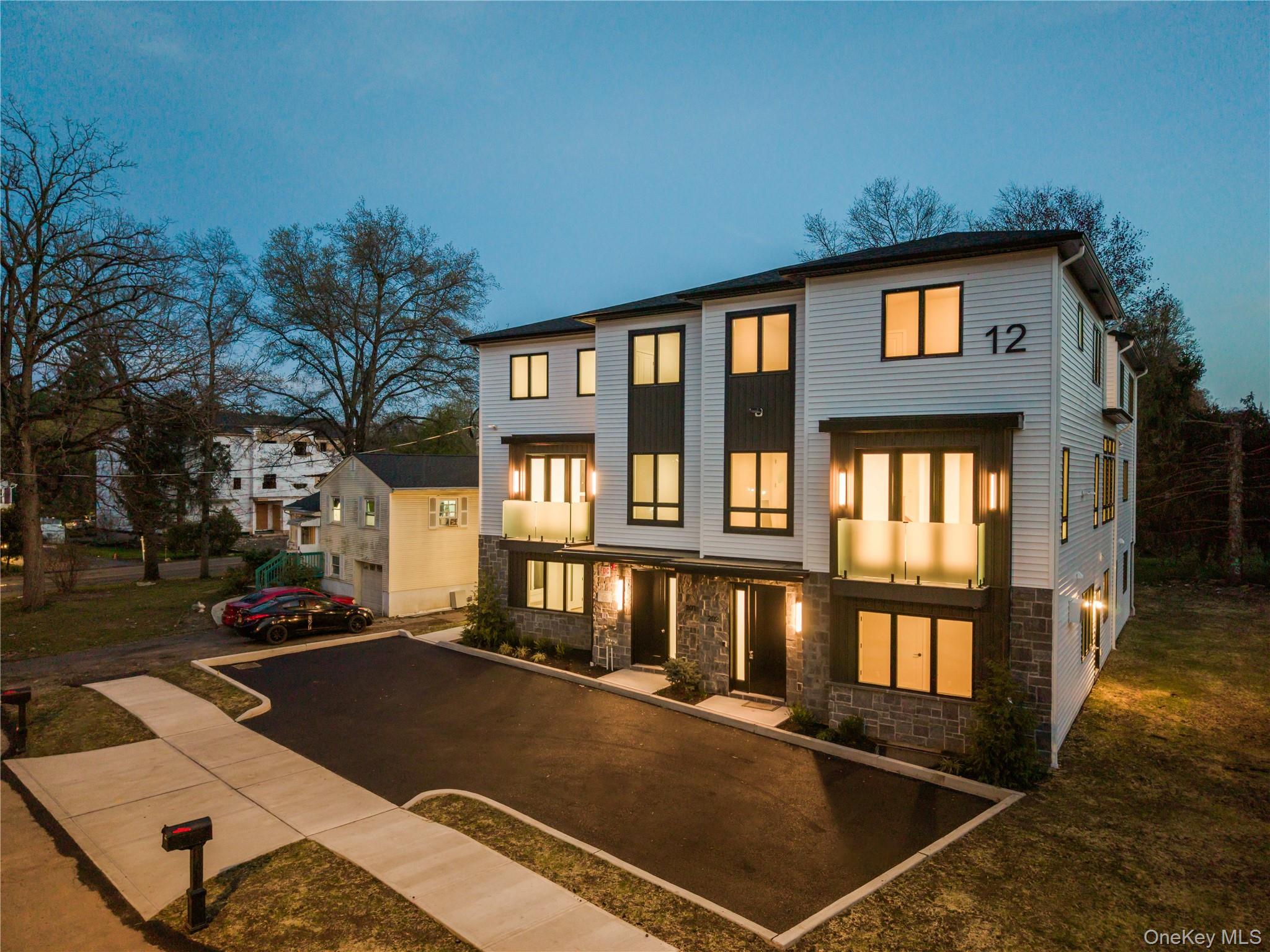 12 Sherman Drive, Unit 202 photo 2