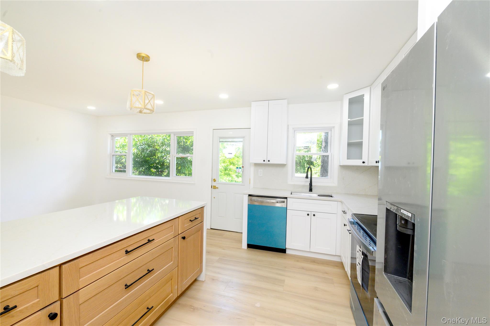 1282 Allen Drive – For Sale photo 7