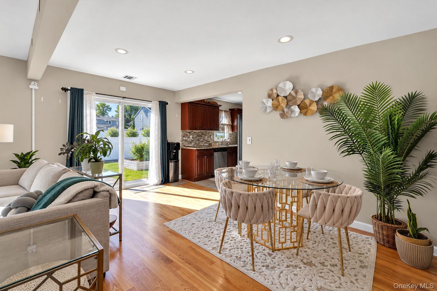 11 Palm Street – For Sale photo 5