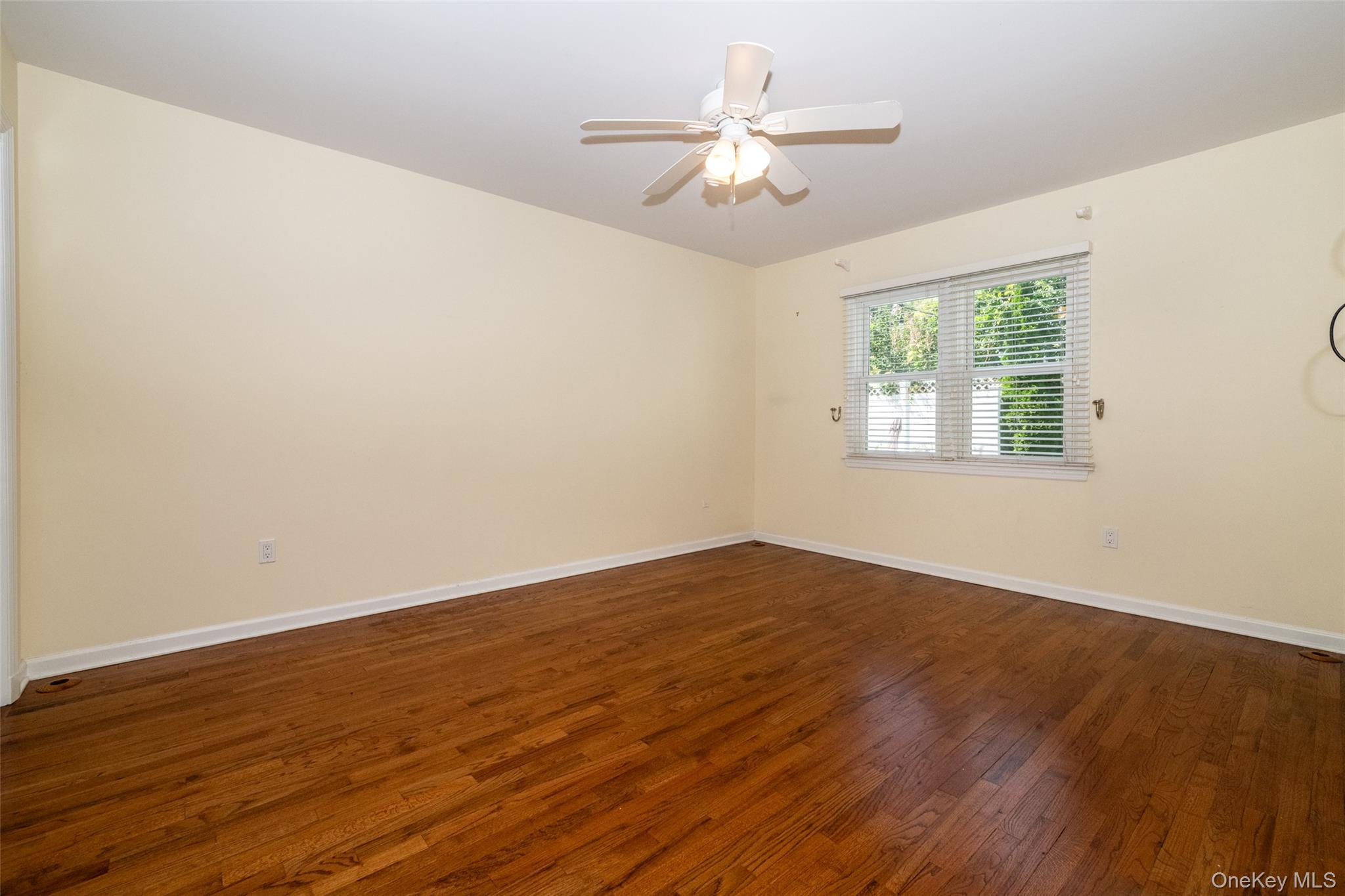 7 Ronalds Avenue – For Rent photo 7