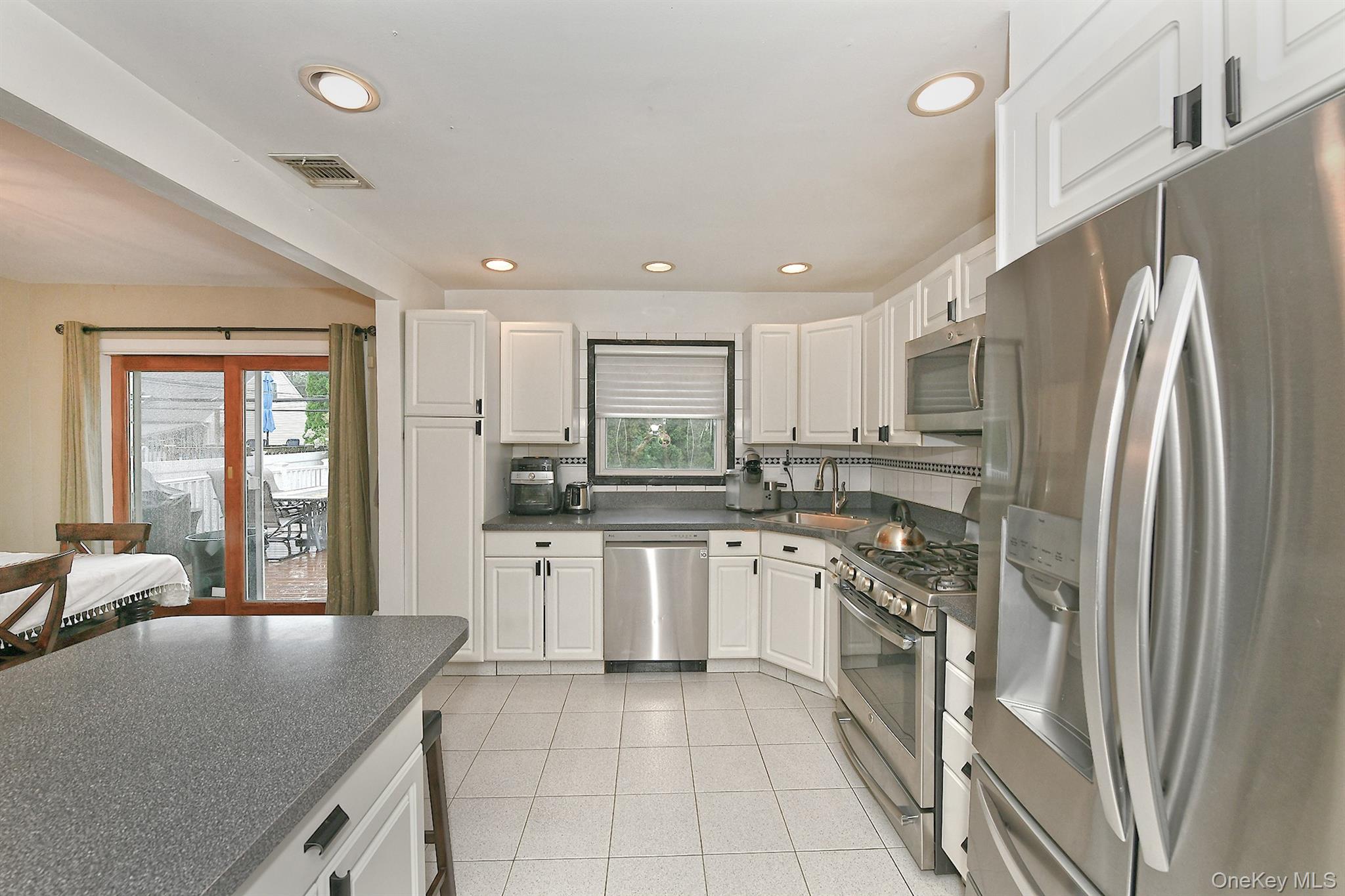 3730 Bernard Drive – For Sale photo 17
