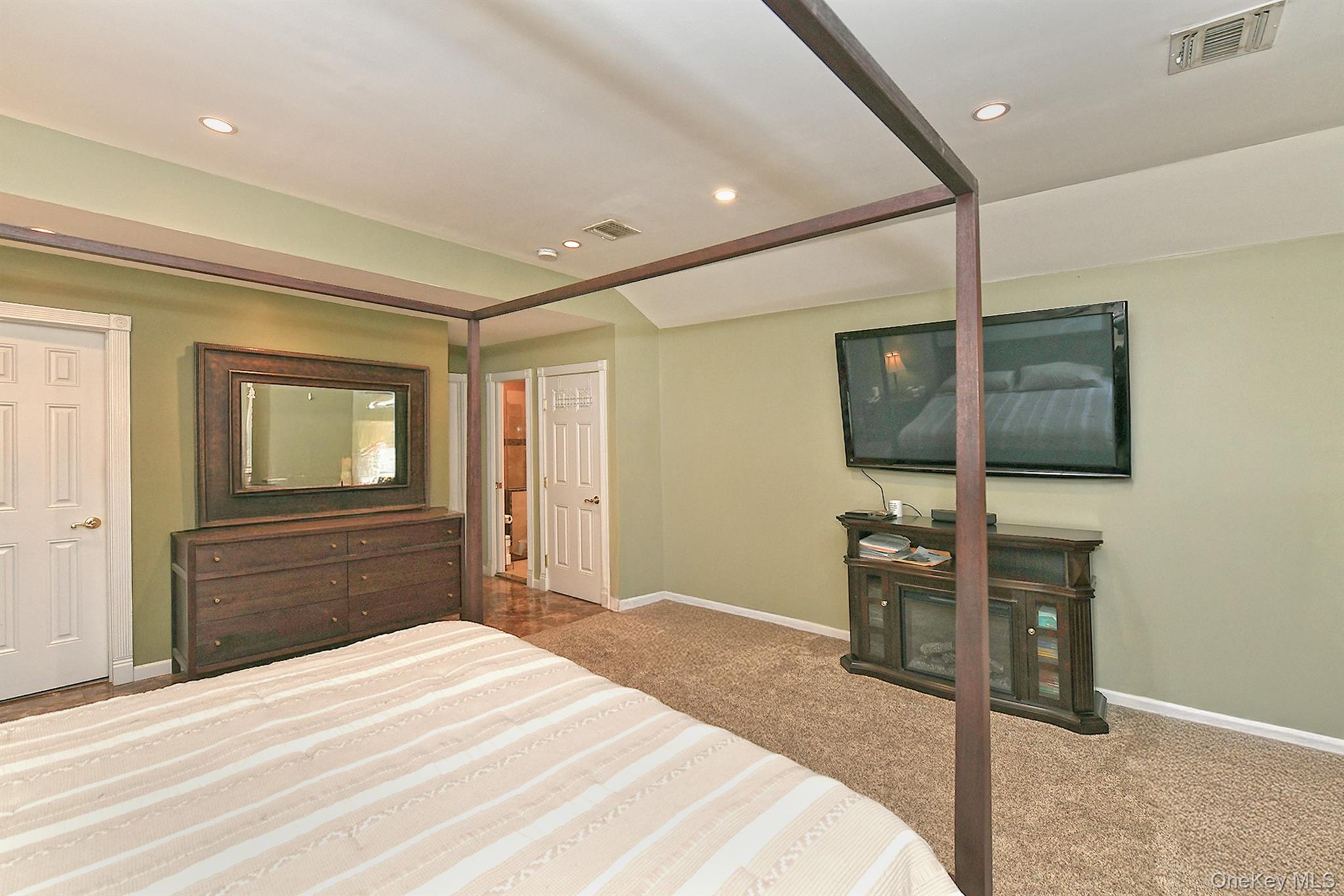 3730 Bernard Drive – For Sale photo 19