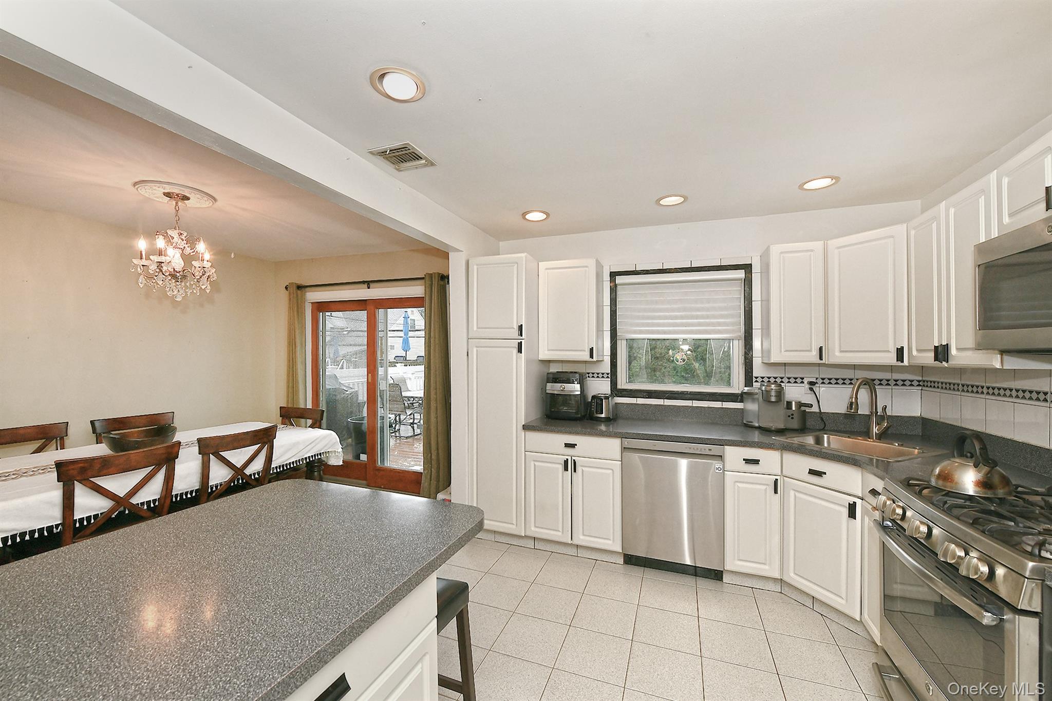3730 Bernard Drive – For Sale photo 16