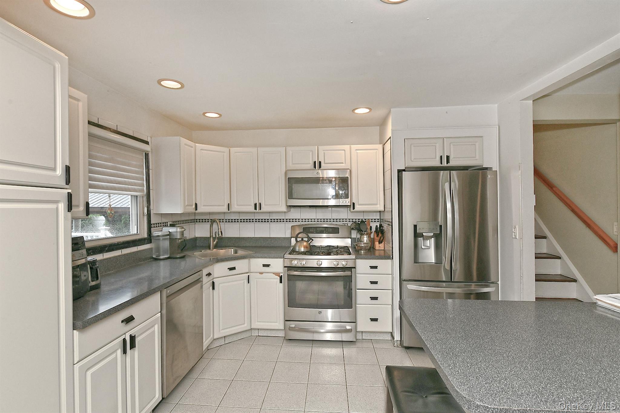 3730 Bernard Drive – For Sale photo 15