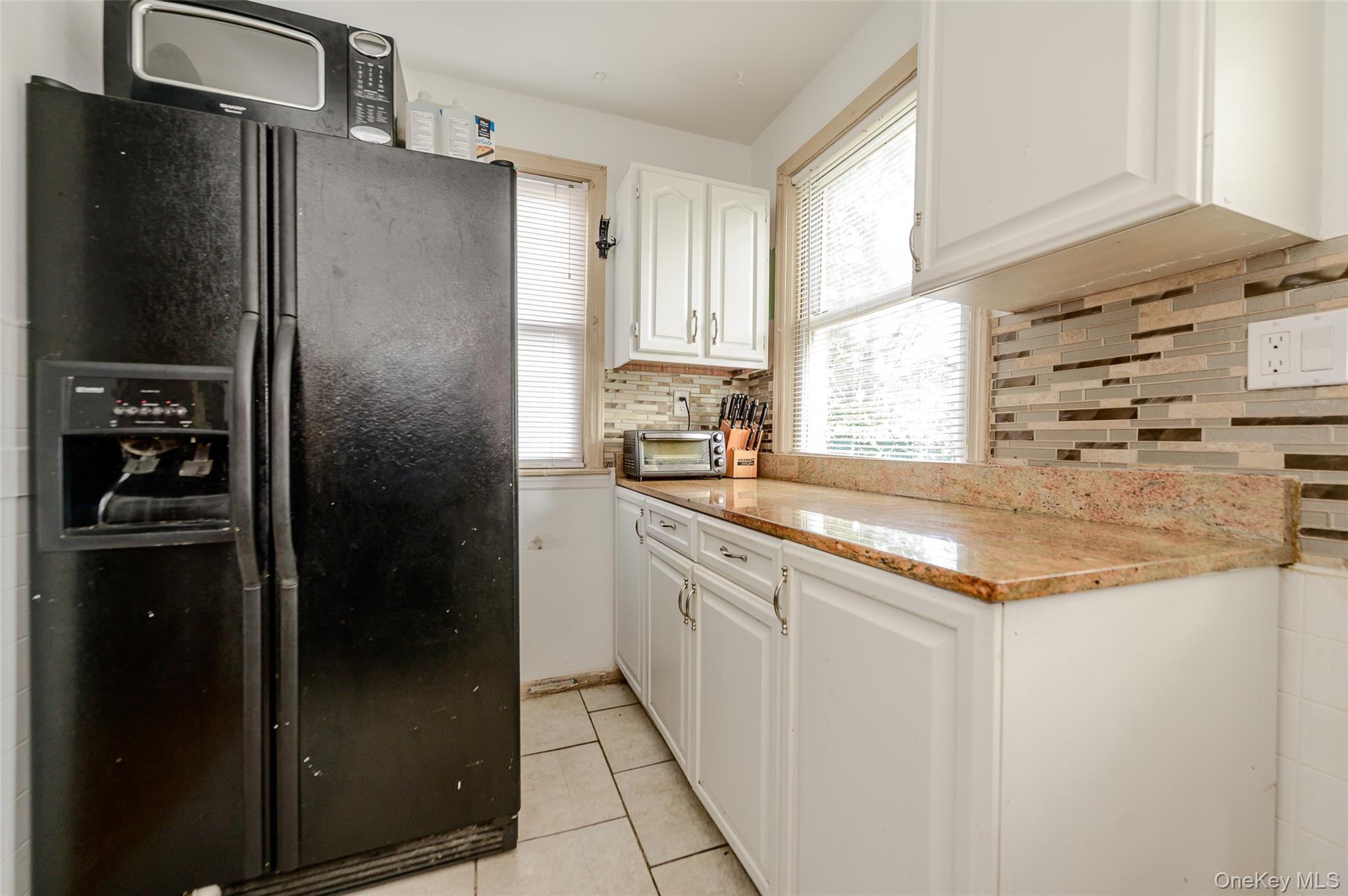 596 Irving Street – For Sale photo 14