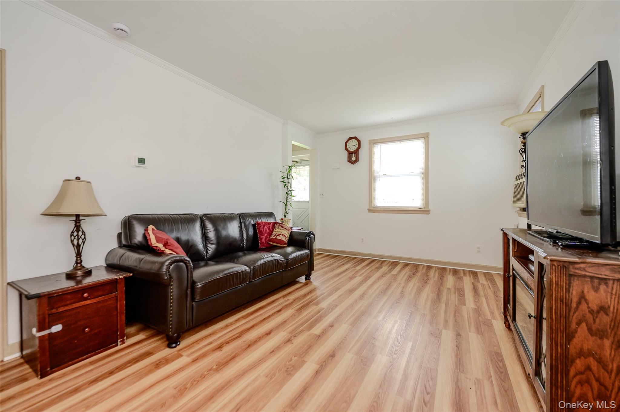 596 Irving Street – For Sale photo 17