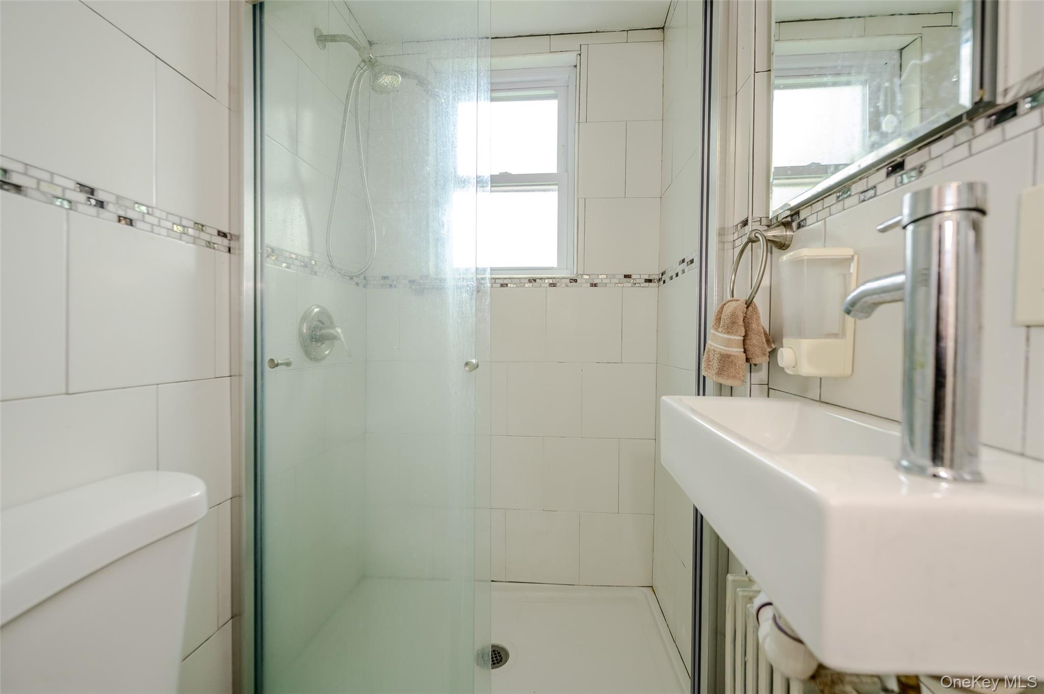596 Irving Street – For Sale photo 7