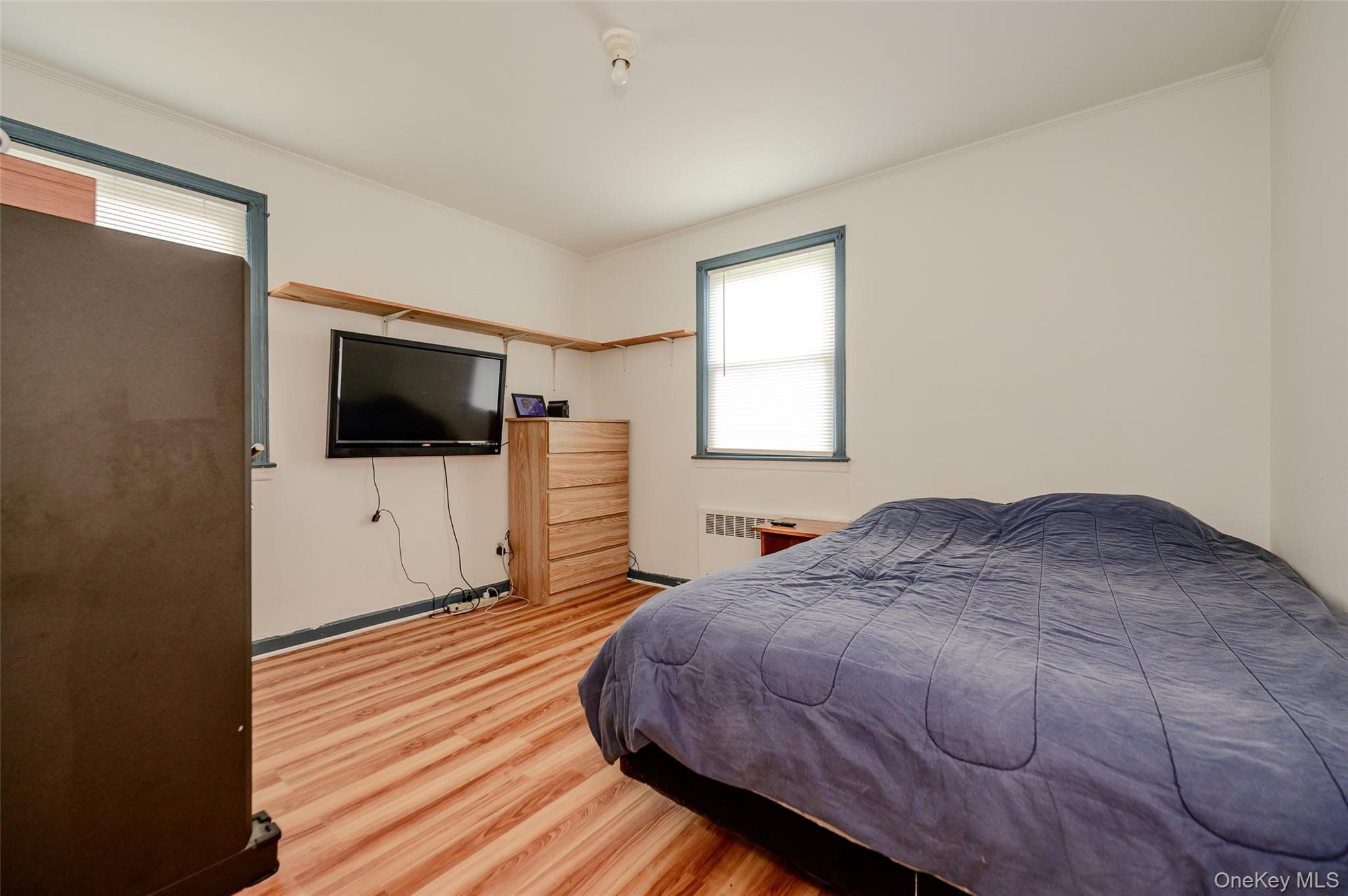 596 Irving Street – For Sale photo 9