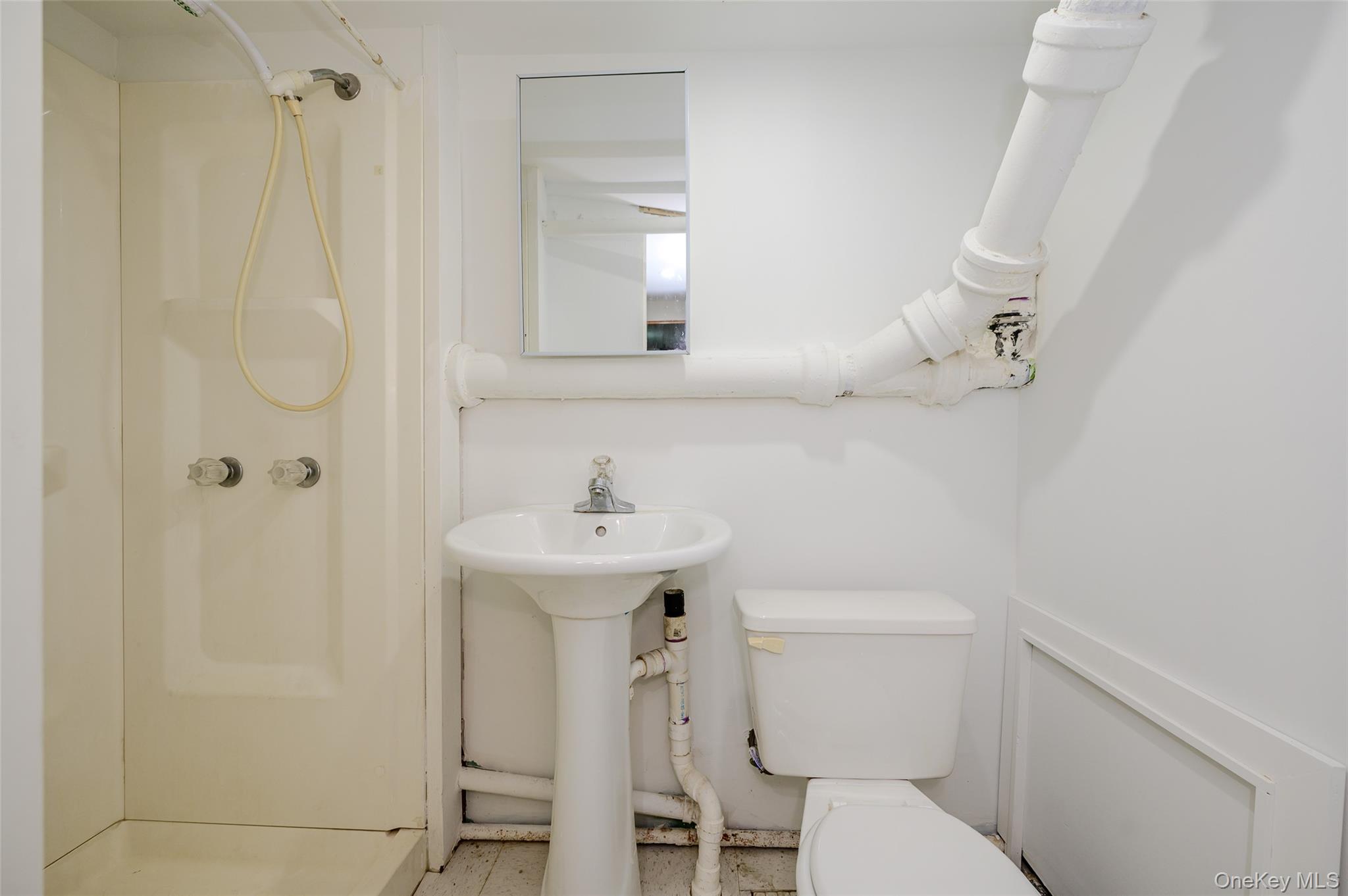 596 Irving Street – For Sale photo 6