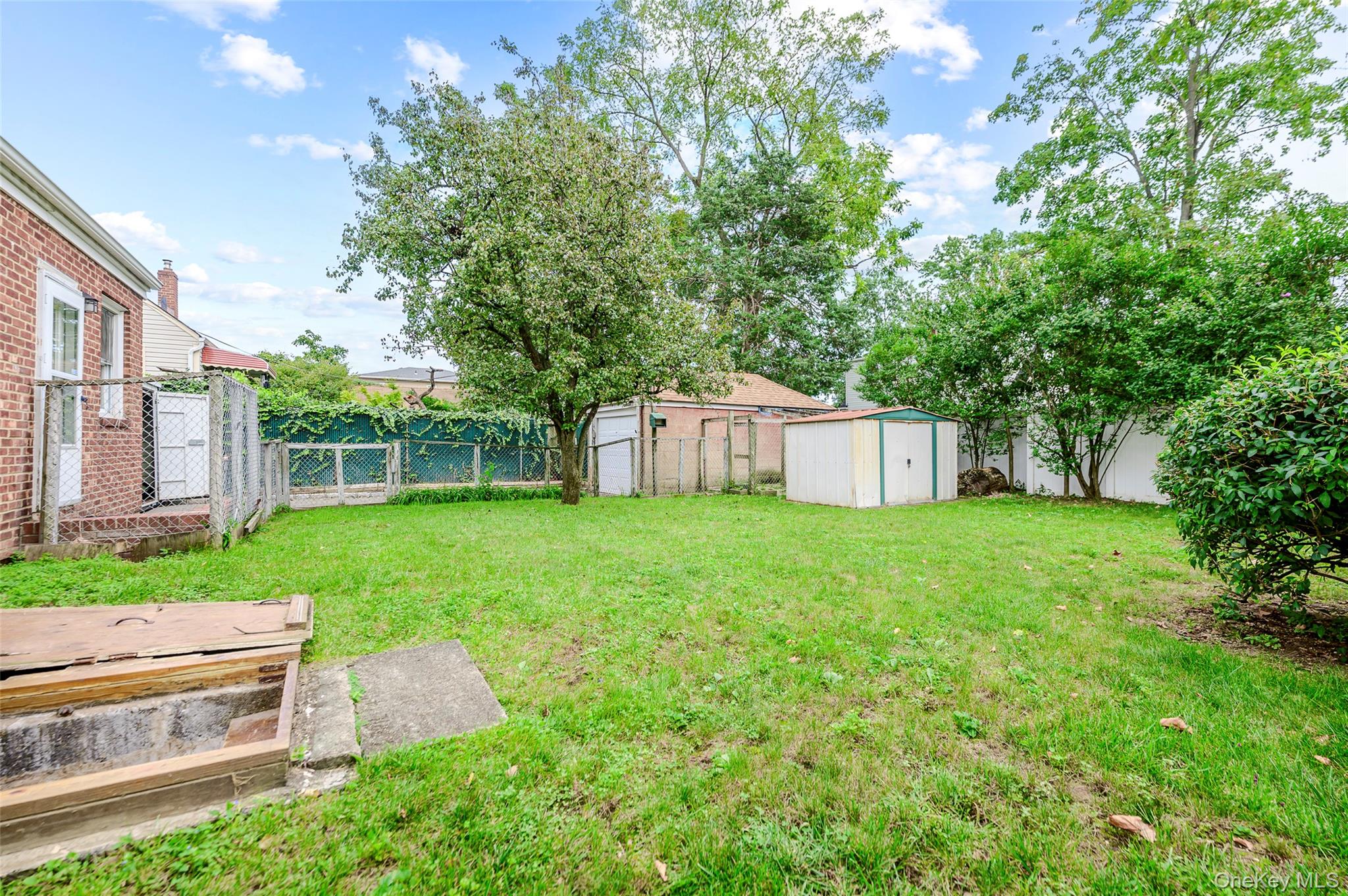 596 Irving Street – For Sale photo 19