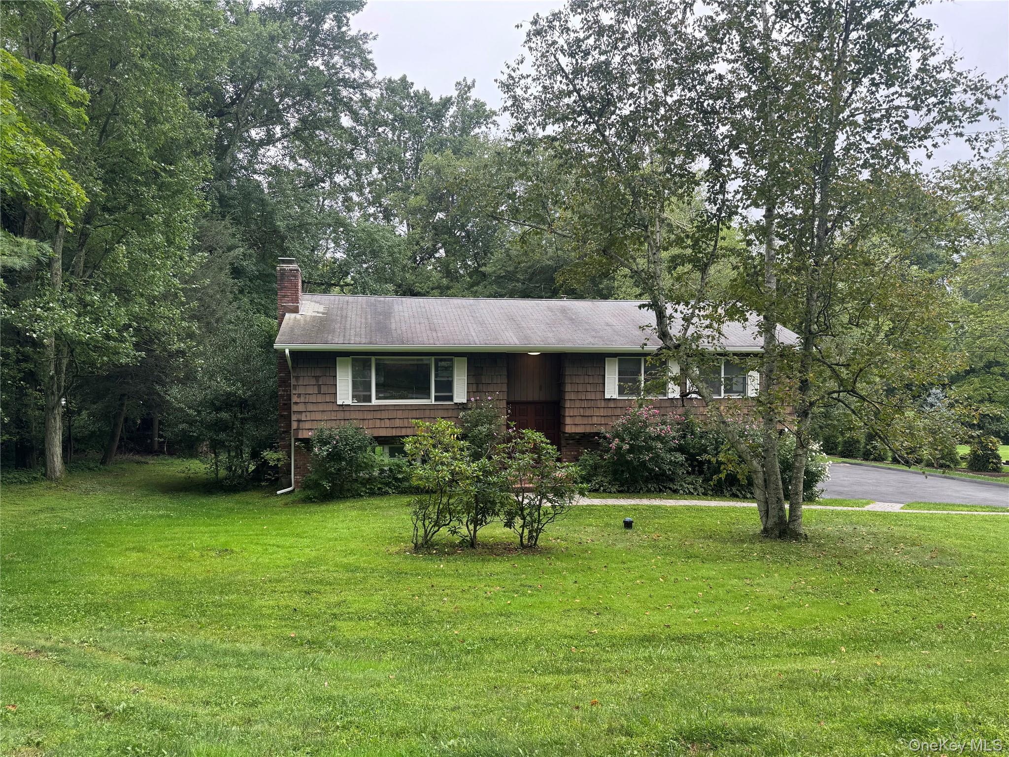 5 Byram Brook Place – For Sale photo 4