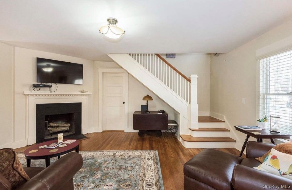 572 Montauk Highway – For Rent photo 4