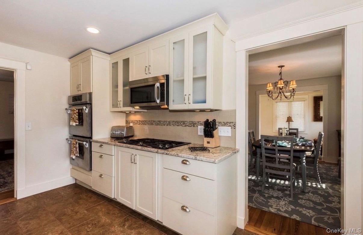 572 Montauk Highway – For Rent photo 7