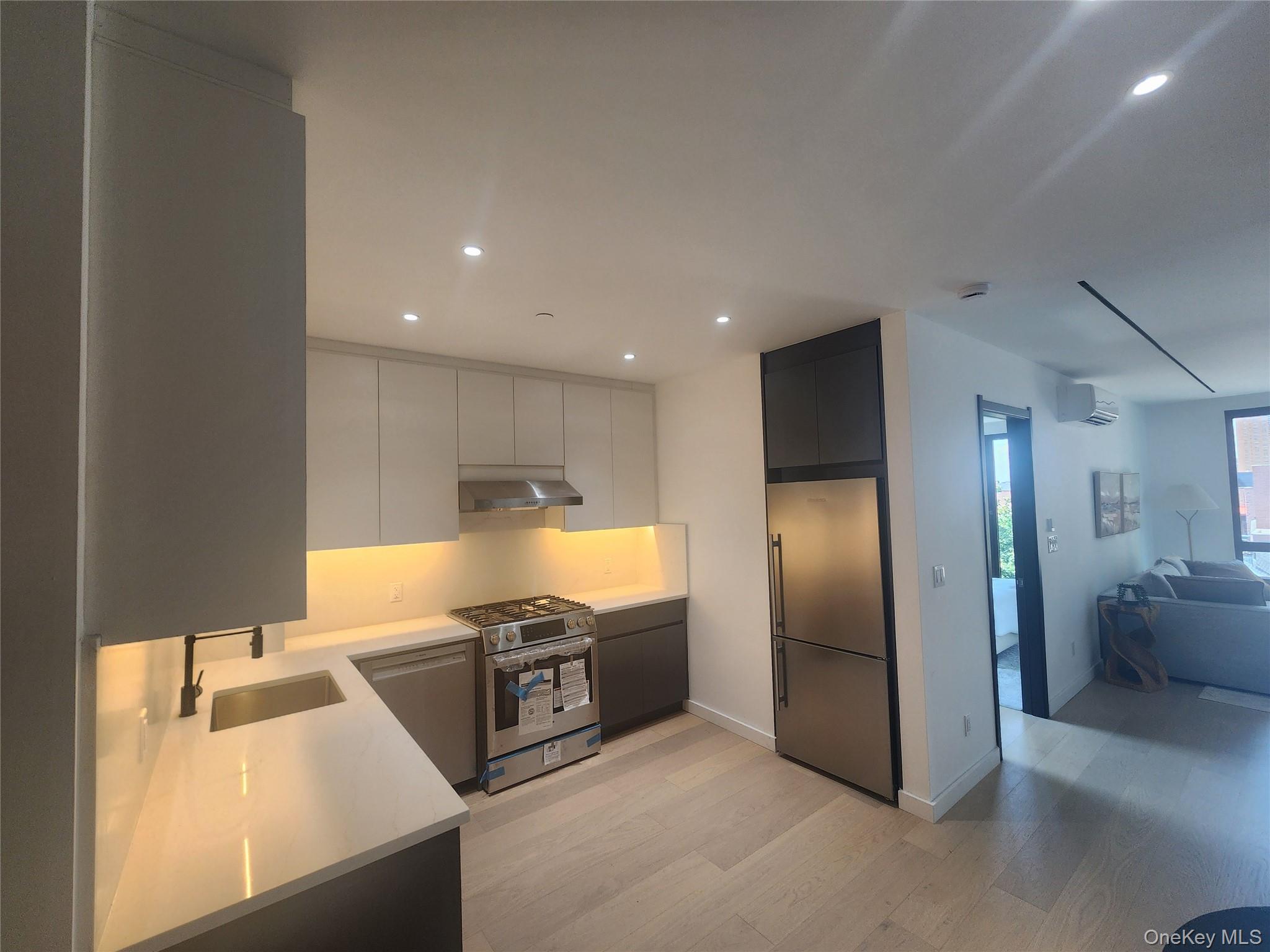 108-15 72 Avenue, Unit 5B photo 8