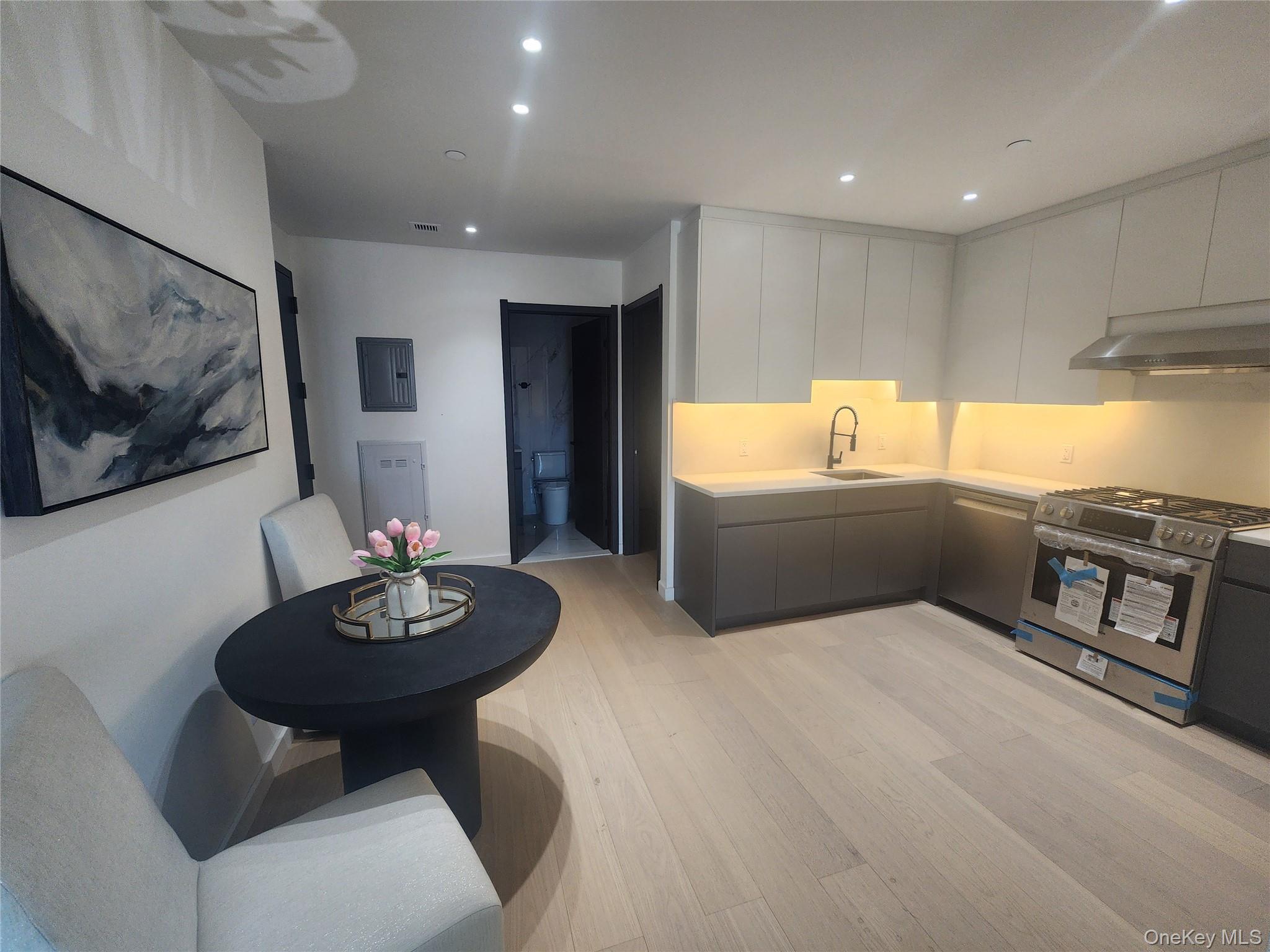108-15 72 Avenue, Unit 5B photo 12