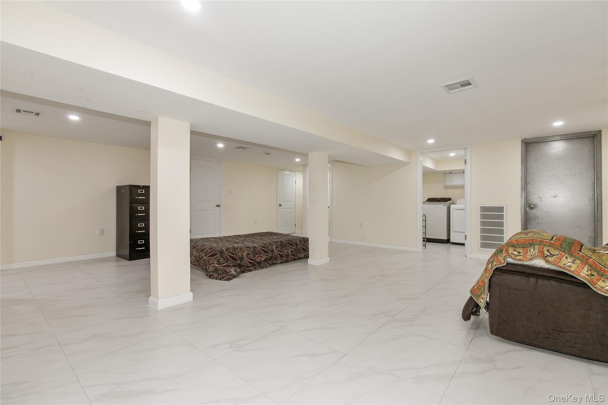 1519 New Hyde Park Drive – For Sale photo 41