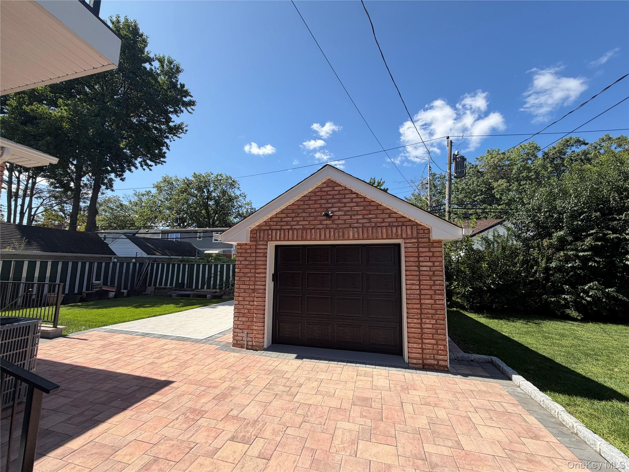1519 New Hyde Park Drive – For Sale photo 5