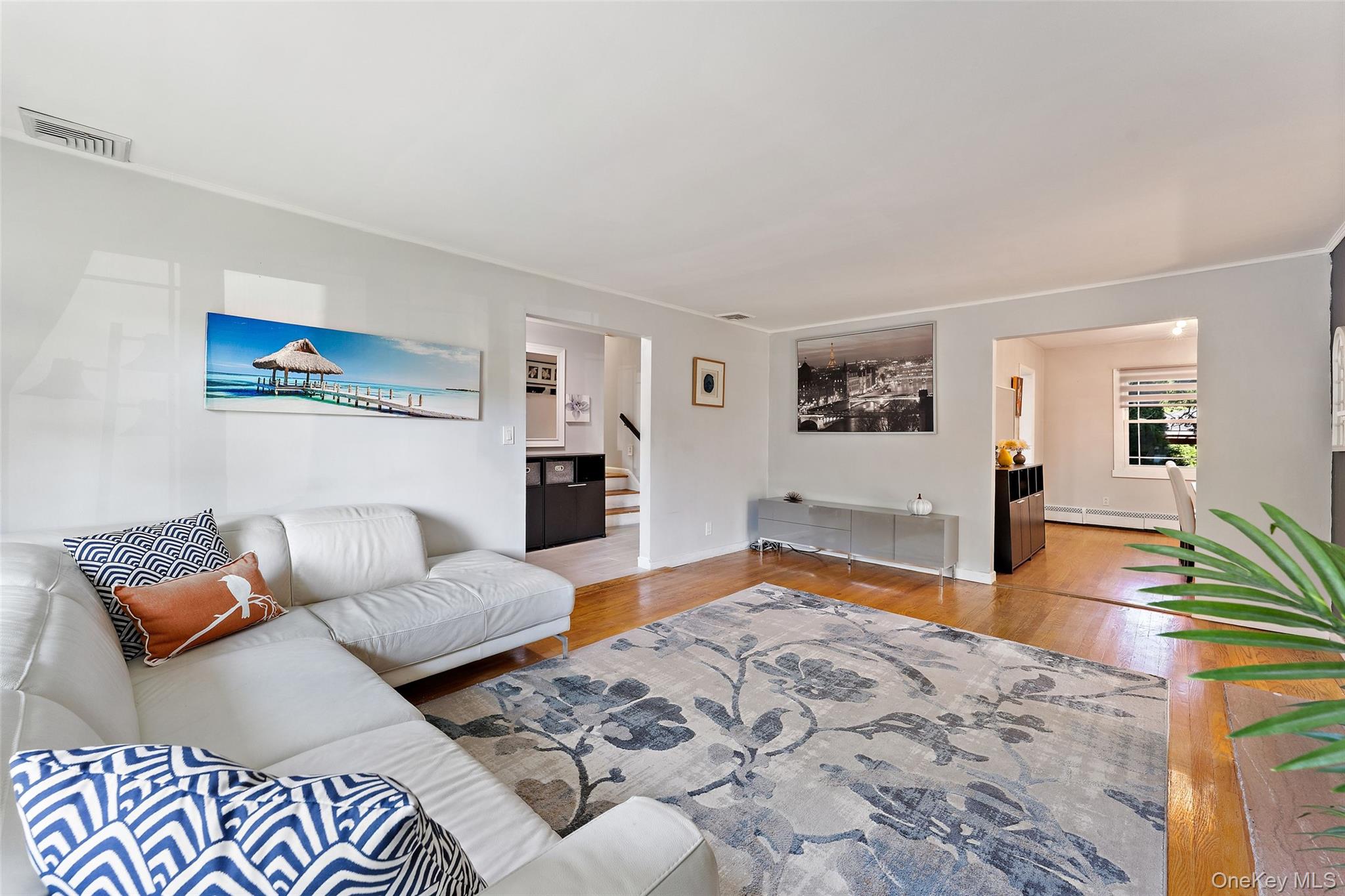 12 Longspur Road – For Sale photo 5