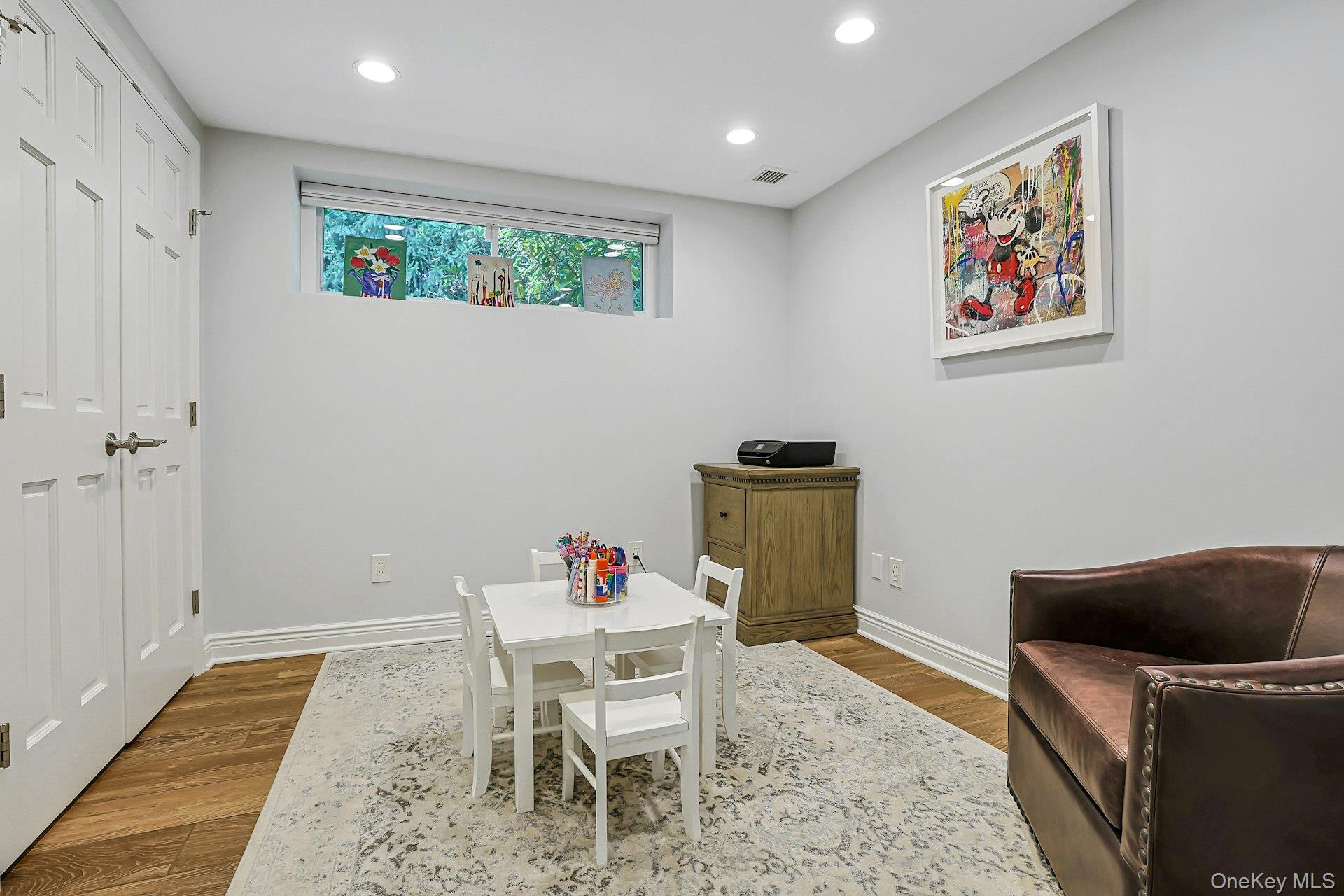 9 Stonegate Road – For Sale photo 31
