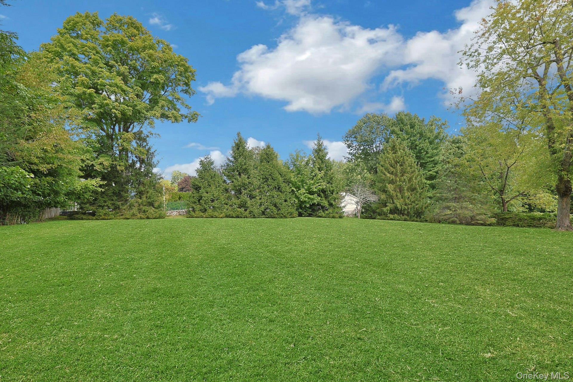 9 Stonegate Road – For Sale photo 5