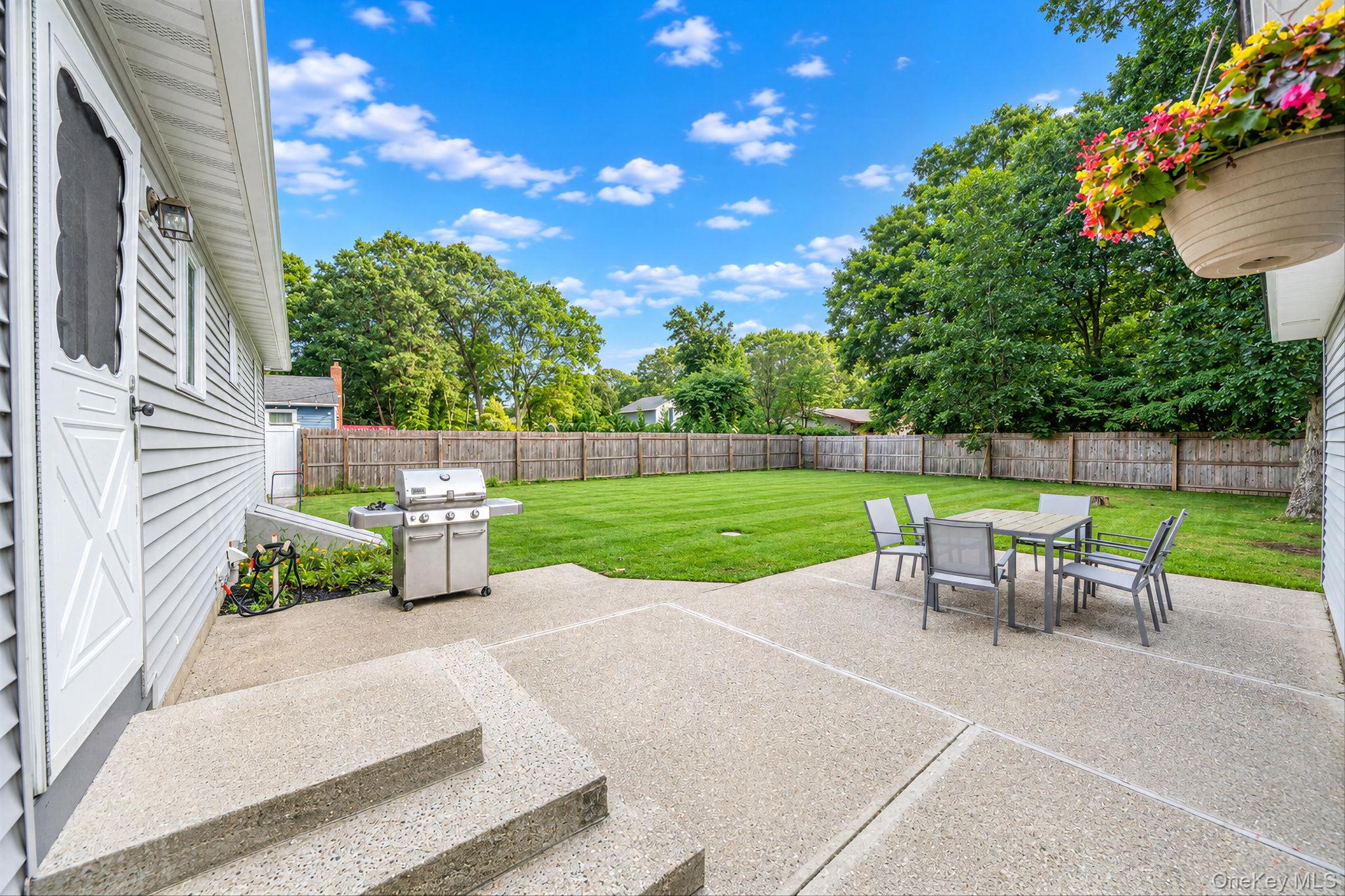 33 Pine Cone Street – For Sale photo 4