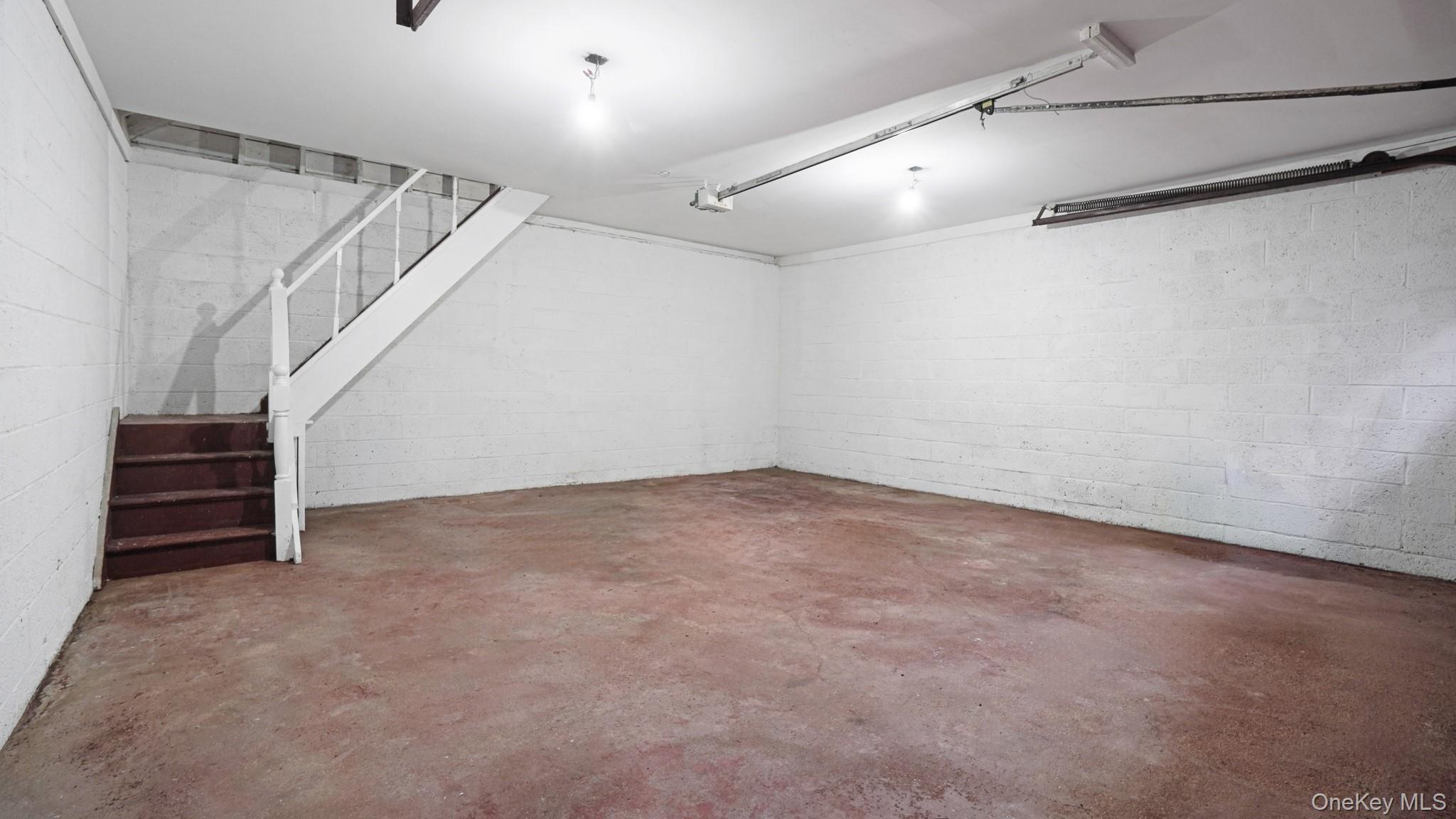 124-23 135th Place – For Sale photo 40