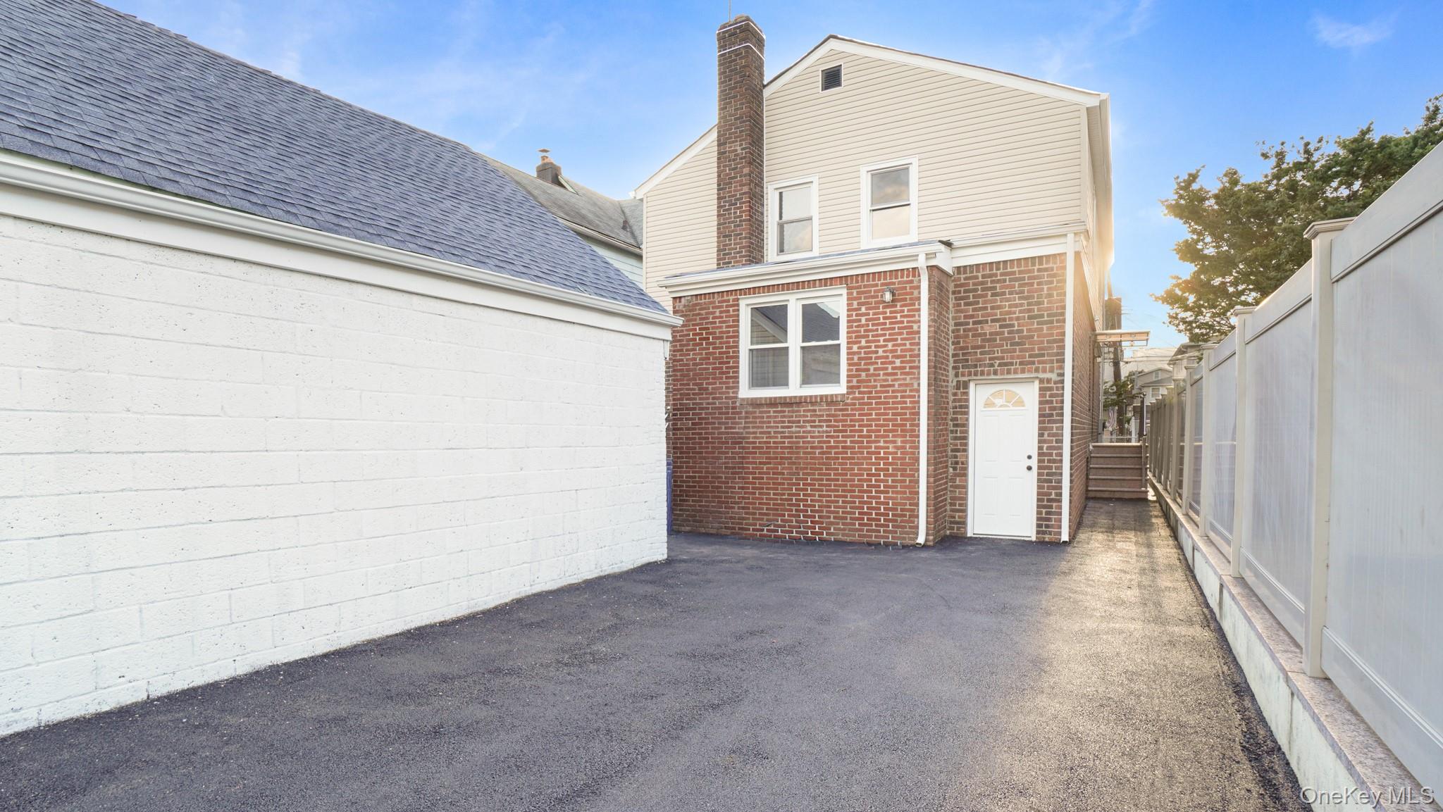 124-23 135th Place – For Sale photo 5